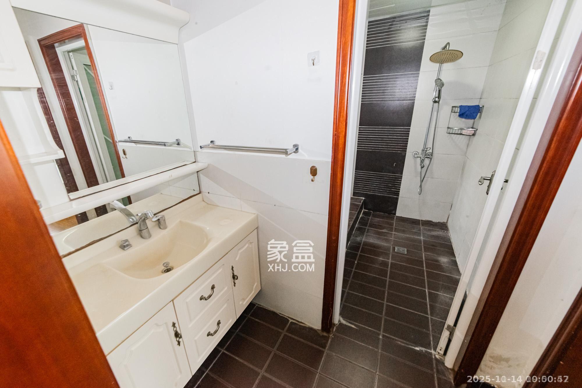 湘江世纪城赏江苑 2室1厅1卫 2000.0元/月 湘江世纪城赏江苑 2室1厅1卫 2000.0元/月室内图