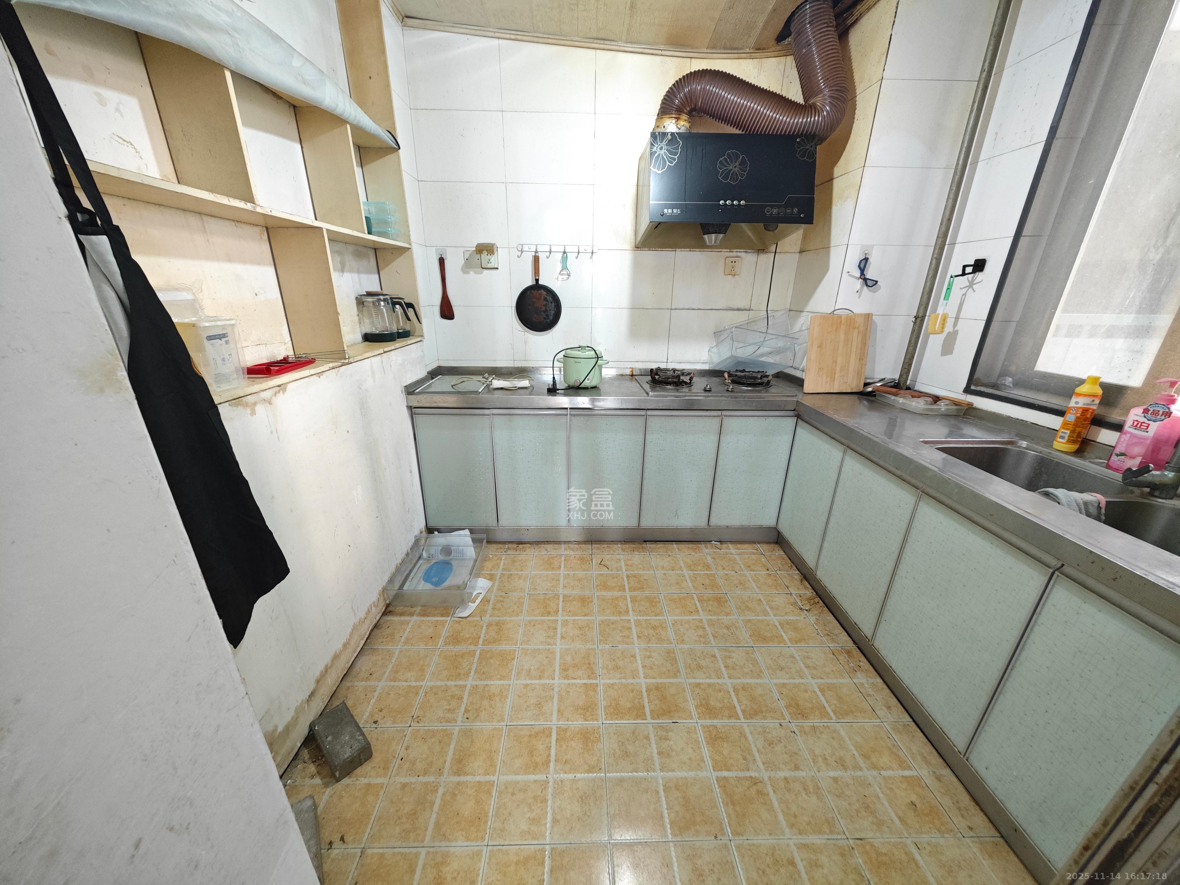 华盛世纪新城  2室2厅1卫    1700.0元/月室内图