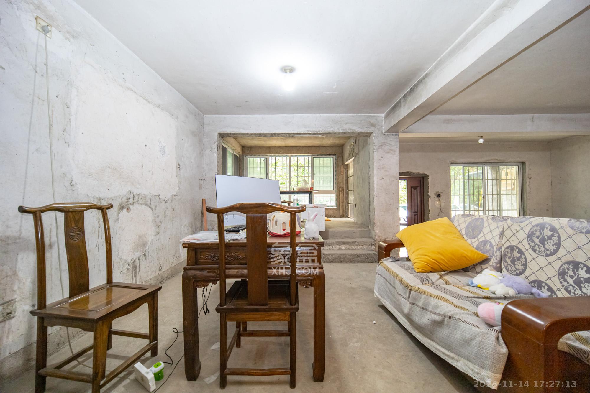 幸福里(幸福里一期) 6室2厅4卫 176.0万 幸福里(幸福里一期) 6室2厅4卫 176.0万其他