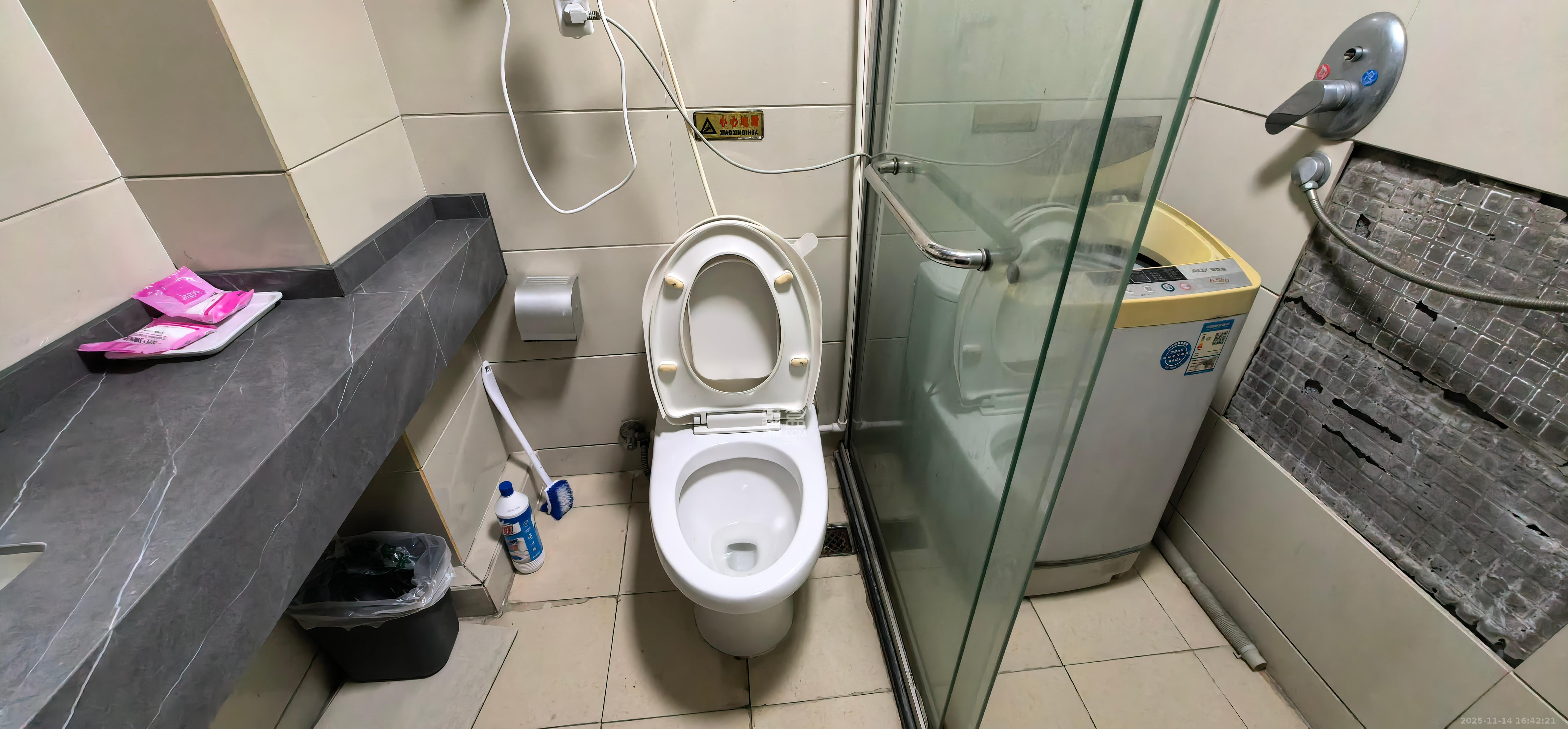 名富公寓 1室1厅1卫 900.0元/月 名富公寓 1室1厅1卫 900.0元/月室内图