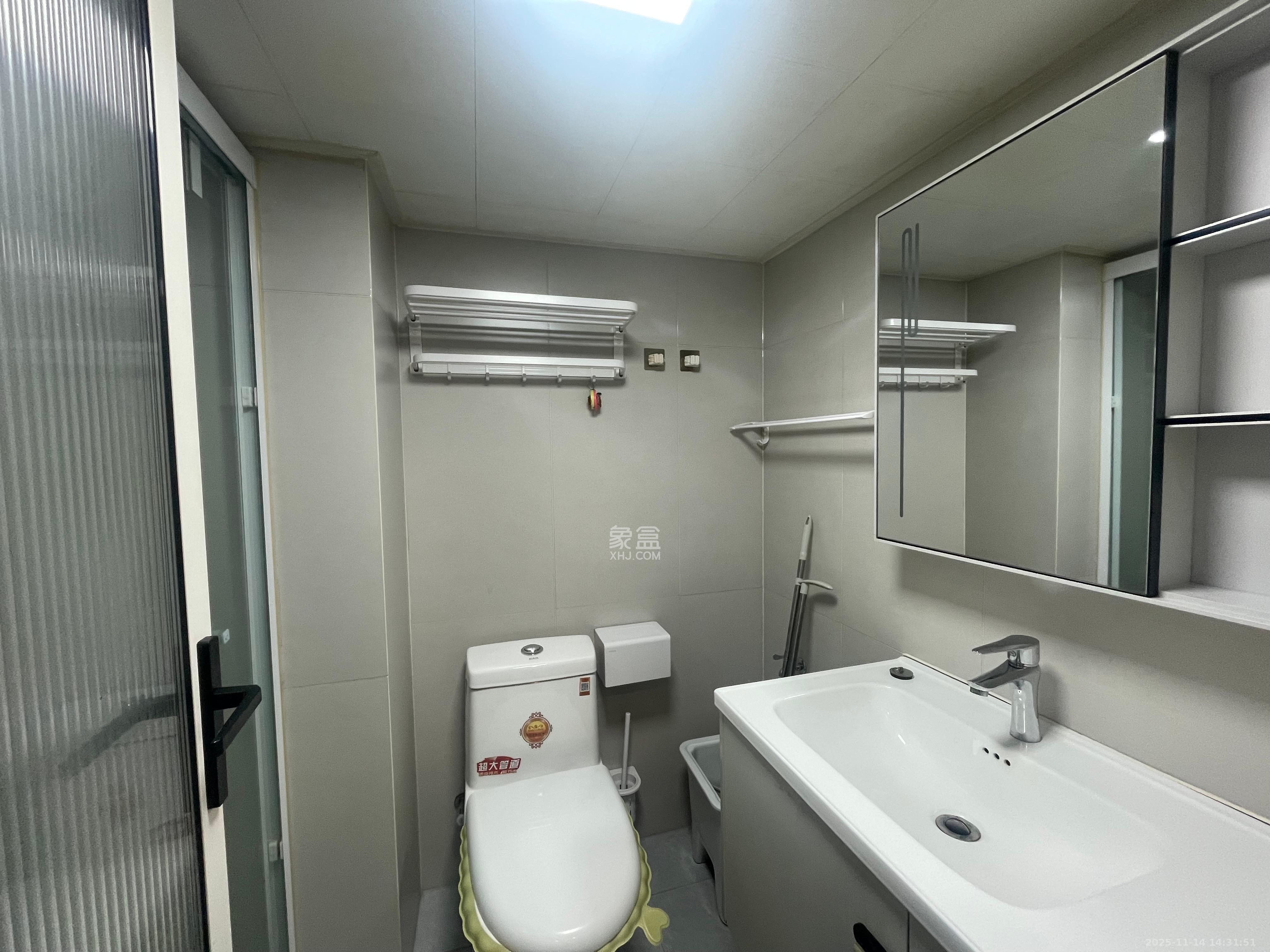 金地兰亭樾  2室1厅2卫    1800.0元/月室内图