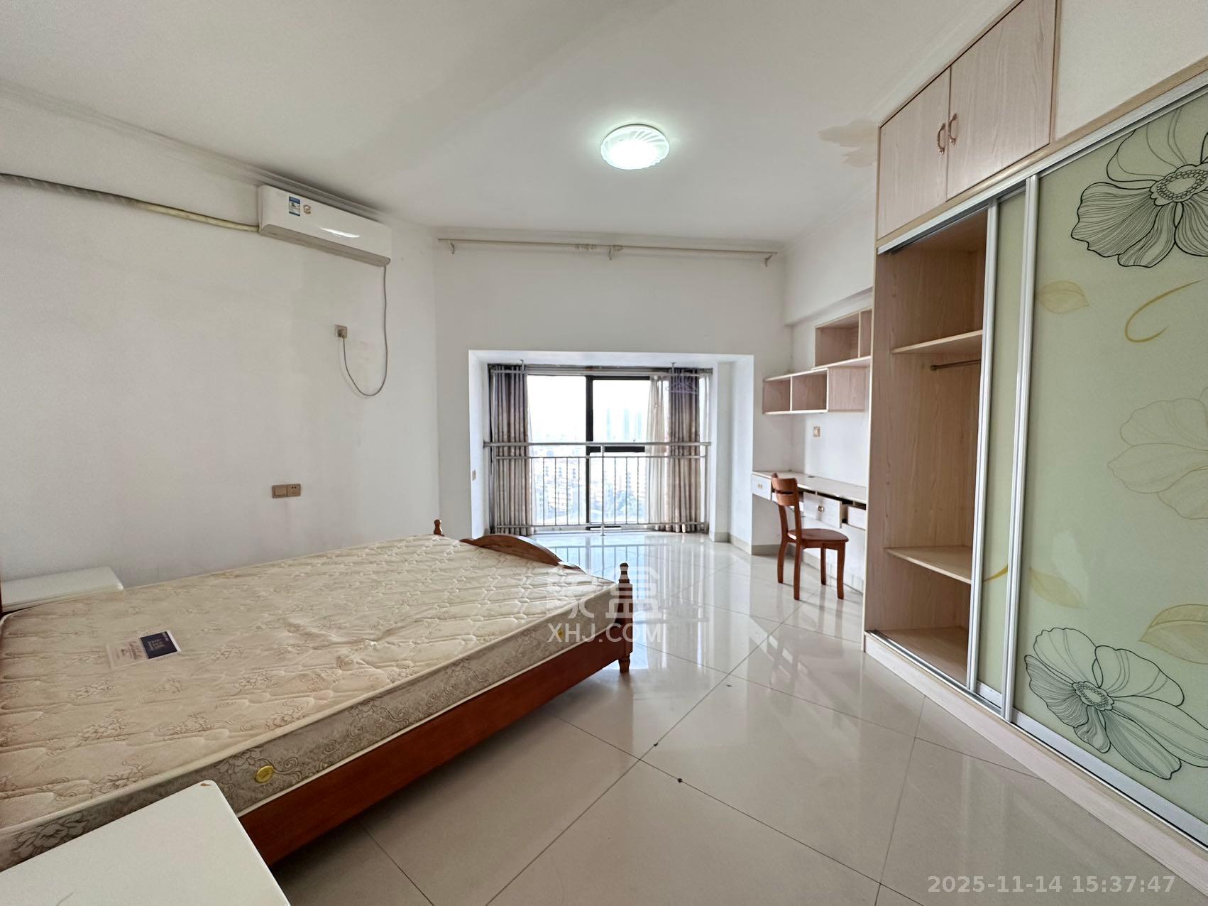 达美D6区  1室1厅1卫    1700.0元/月室内图