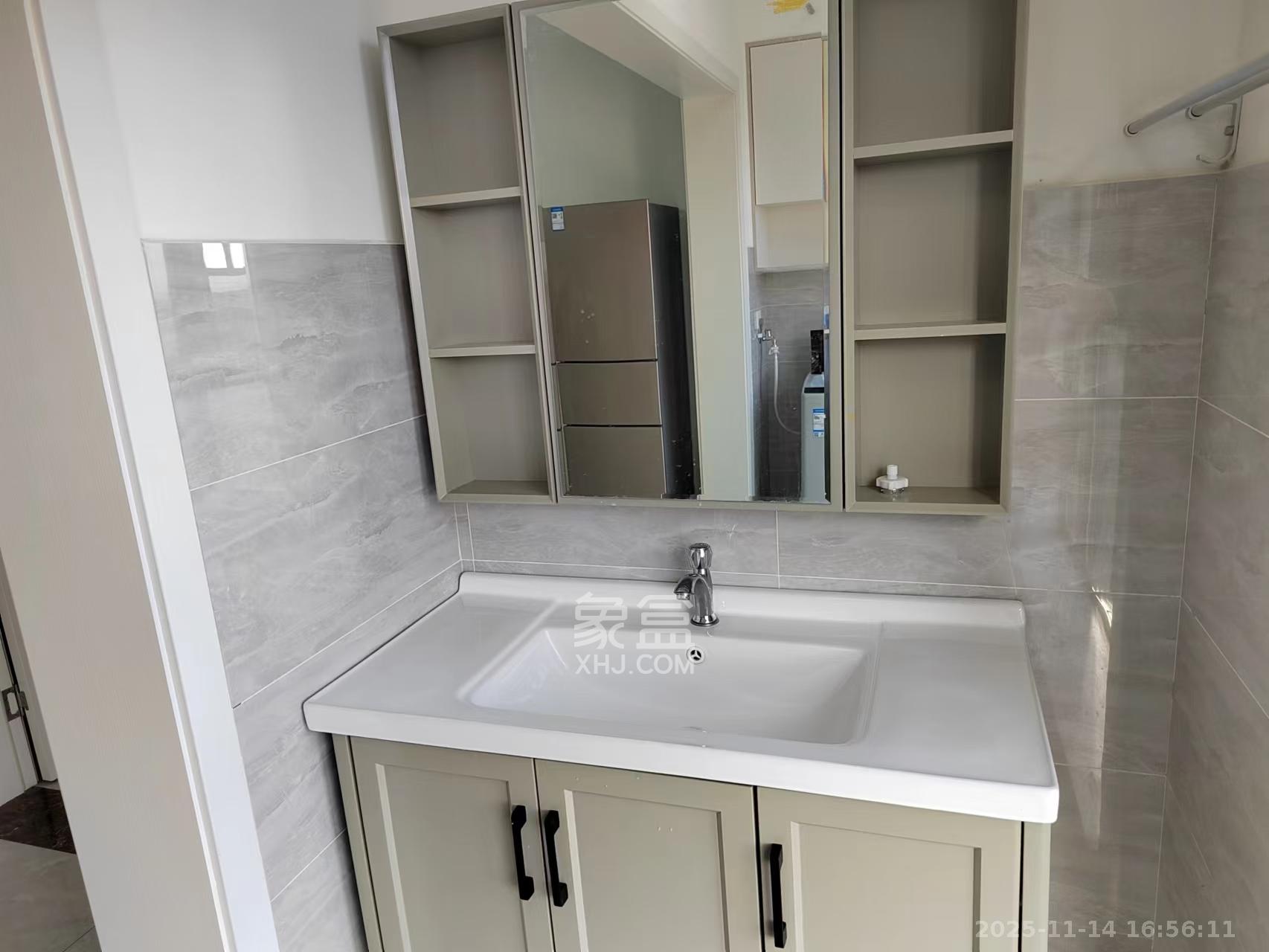 荣泰广场  3室2厅1卫    2600.0元/月室内图