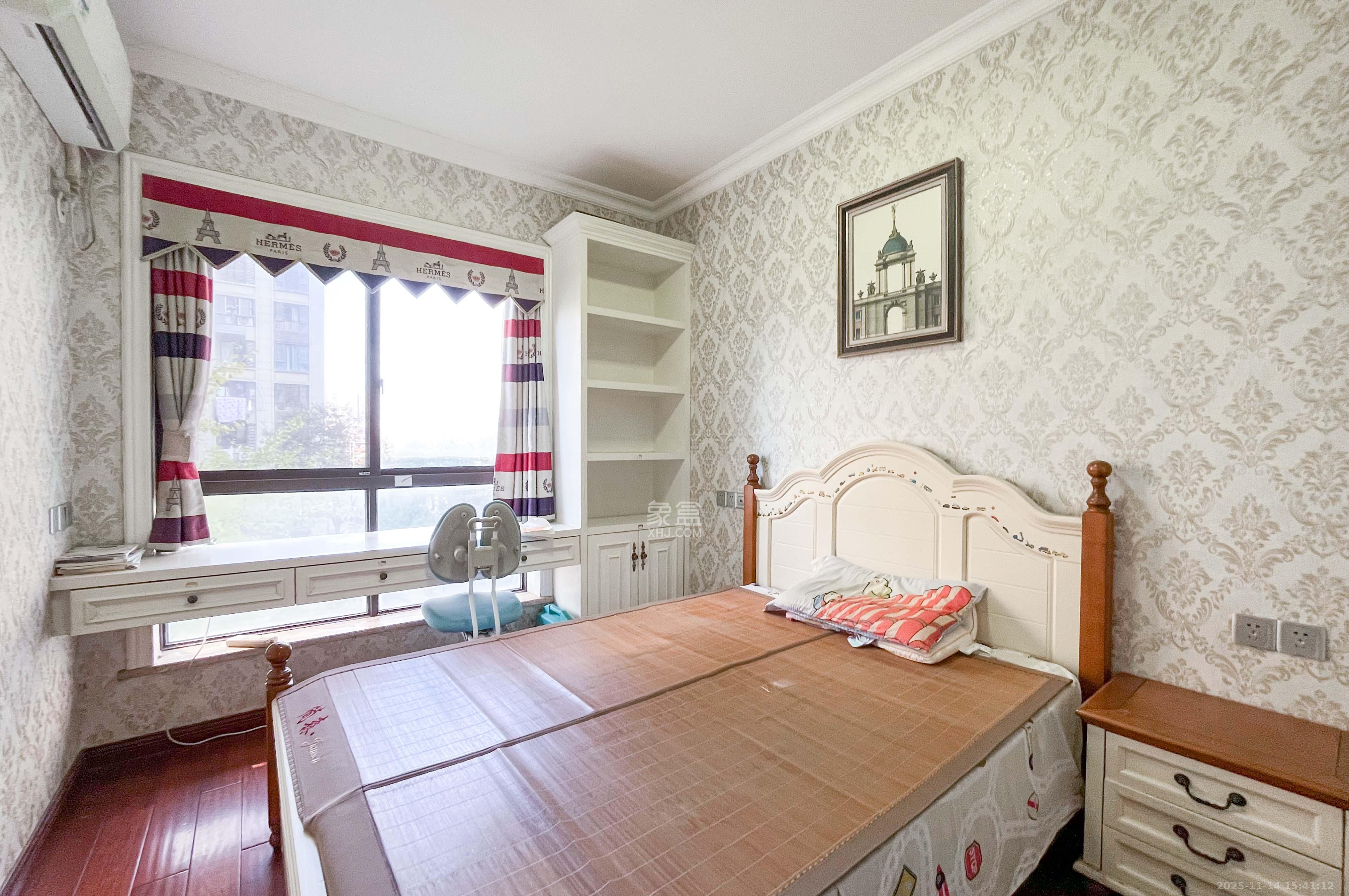 梅溪湖金茂悦(金悦雅苑) 4室2厅2卫 210.0万 梅溪湖金茂悦(金悦雅苑) 4室2厅2卫 210.0万其他