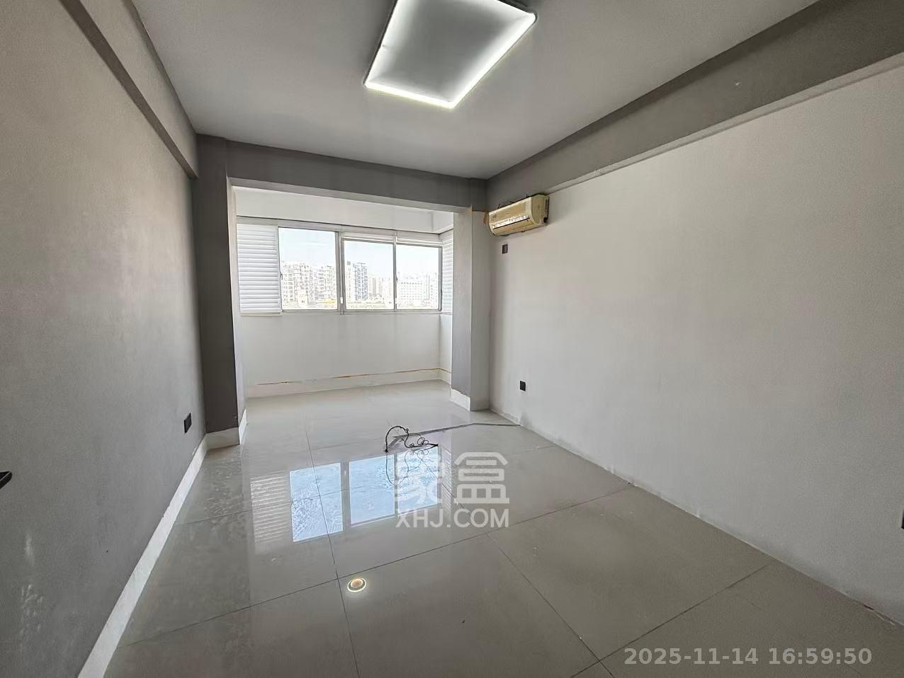 东城一品（国杰大厦）  4室2厅1卫    2800.0元/月