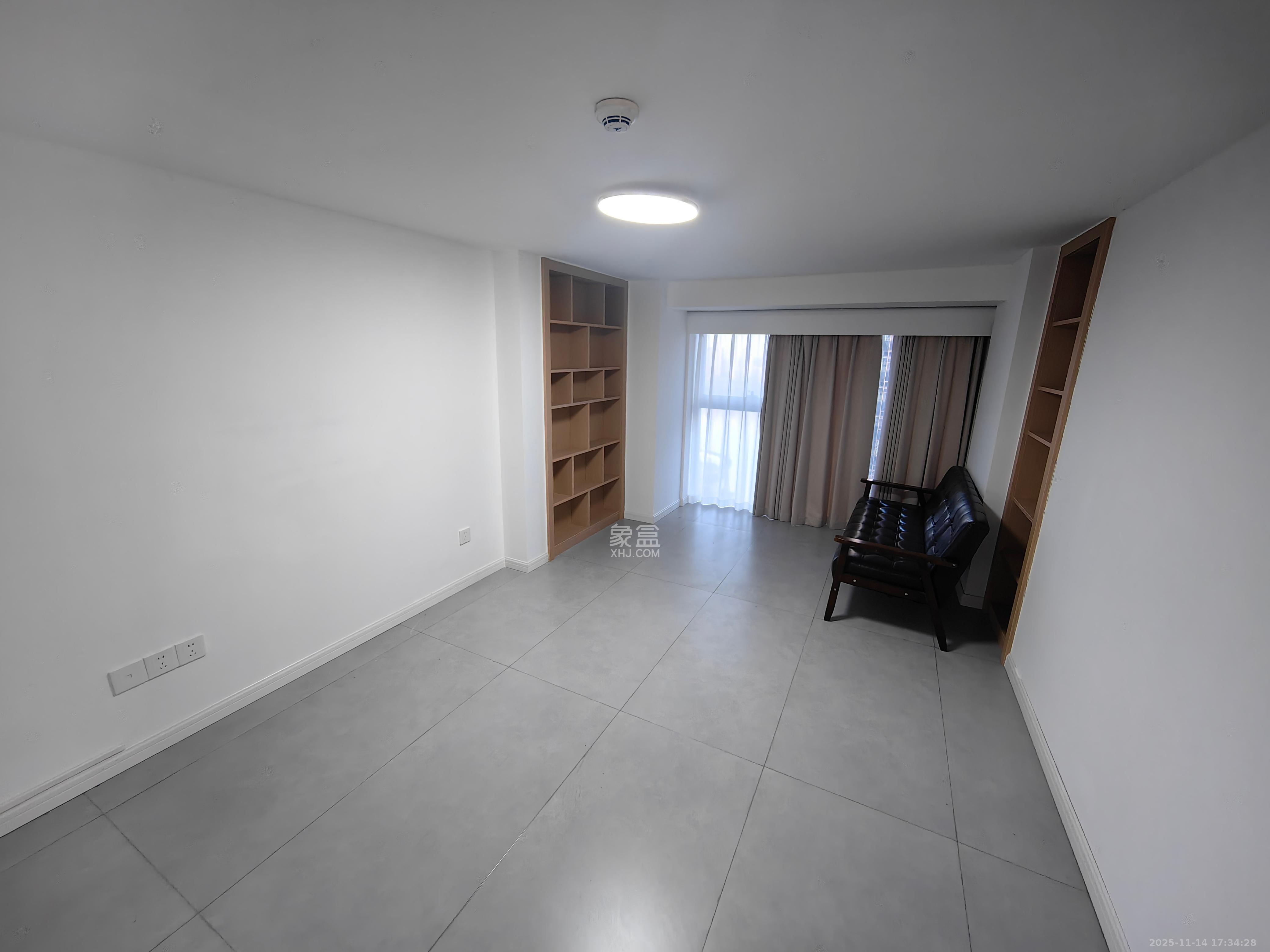 正荣梅溪紫阙台 3室2厅2卫 5800.0元/月 正荣梅溪紫阙台 3室2厅2卫 5800.0元/月室内图