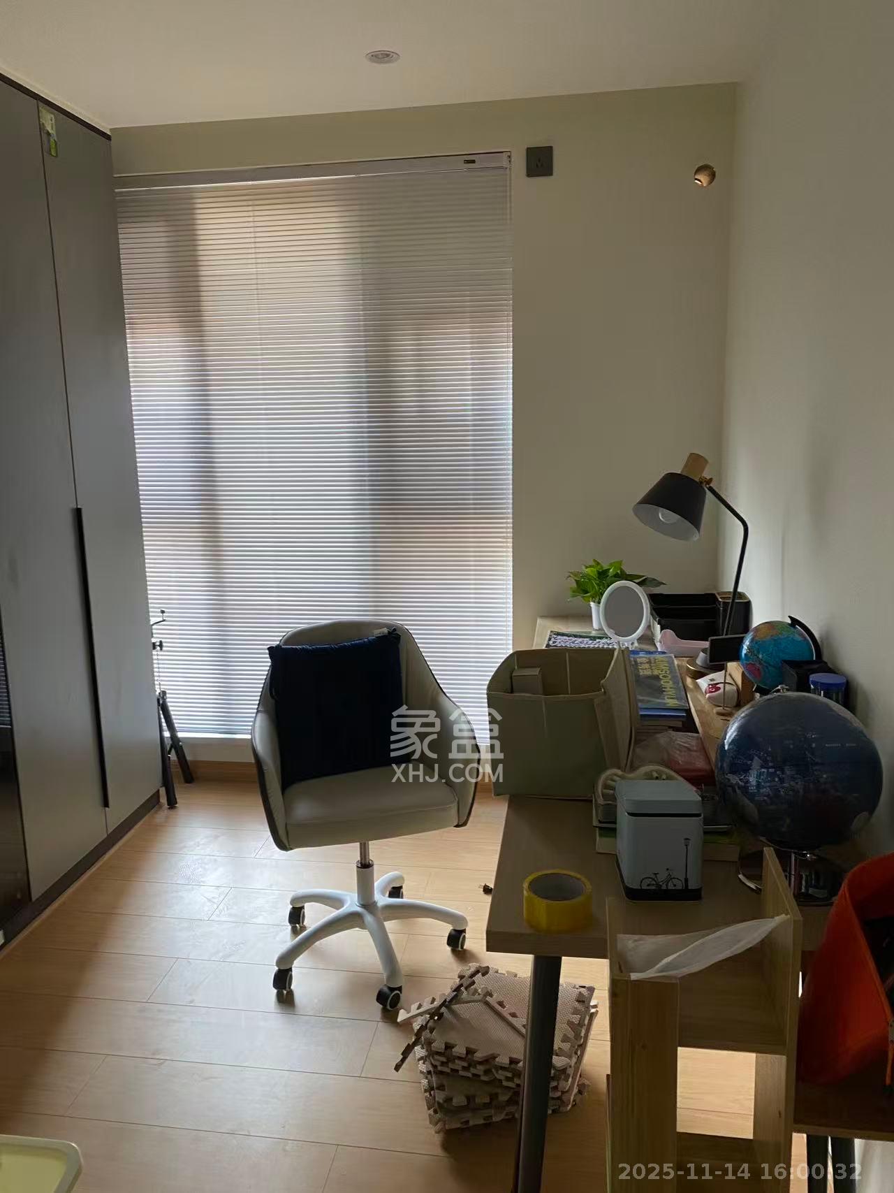 梅溪鑫苑名家 3室2厅1卫 2700.0元/月 梅溪鑫苑名家 3室2厅1卫 2700.0元/月室内图