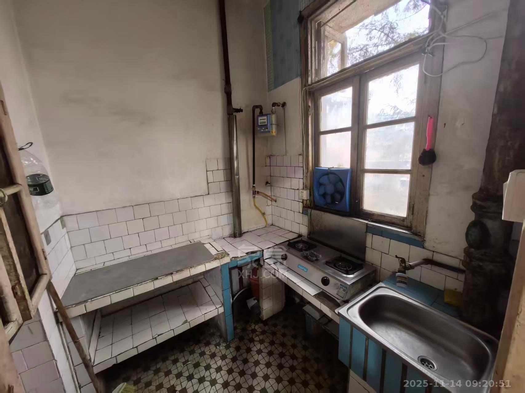 红旗北路散盘  2室1厅1卫    550.0元/月