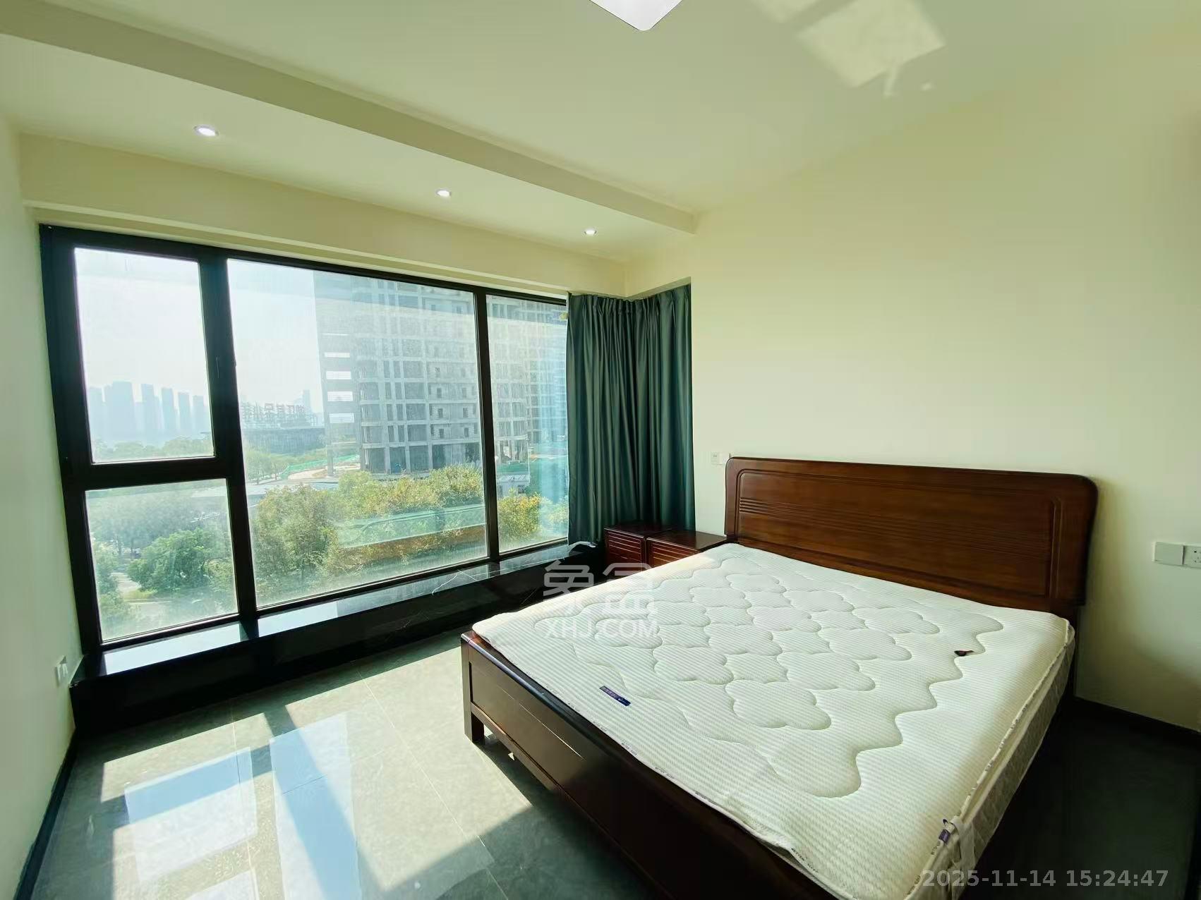 远洋外滩壹号  4室2厅2卫    7500.0元/月室内图