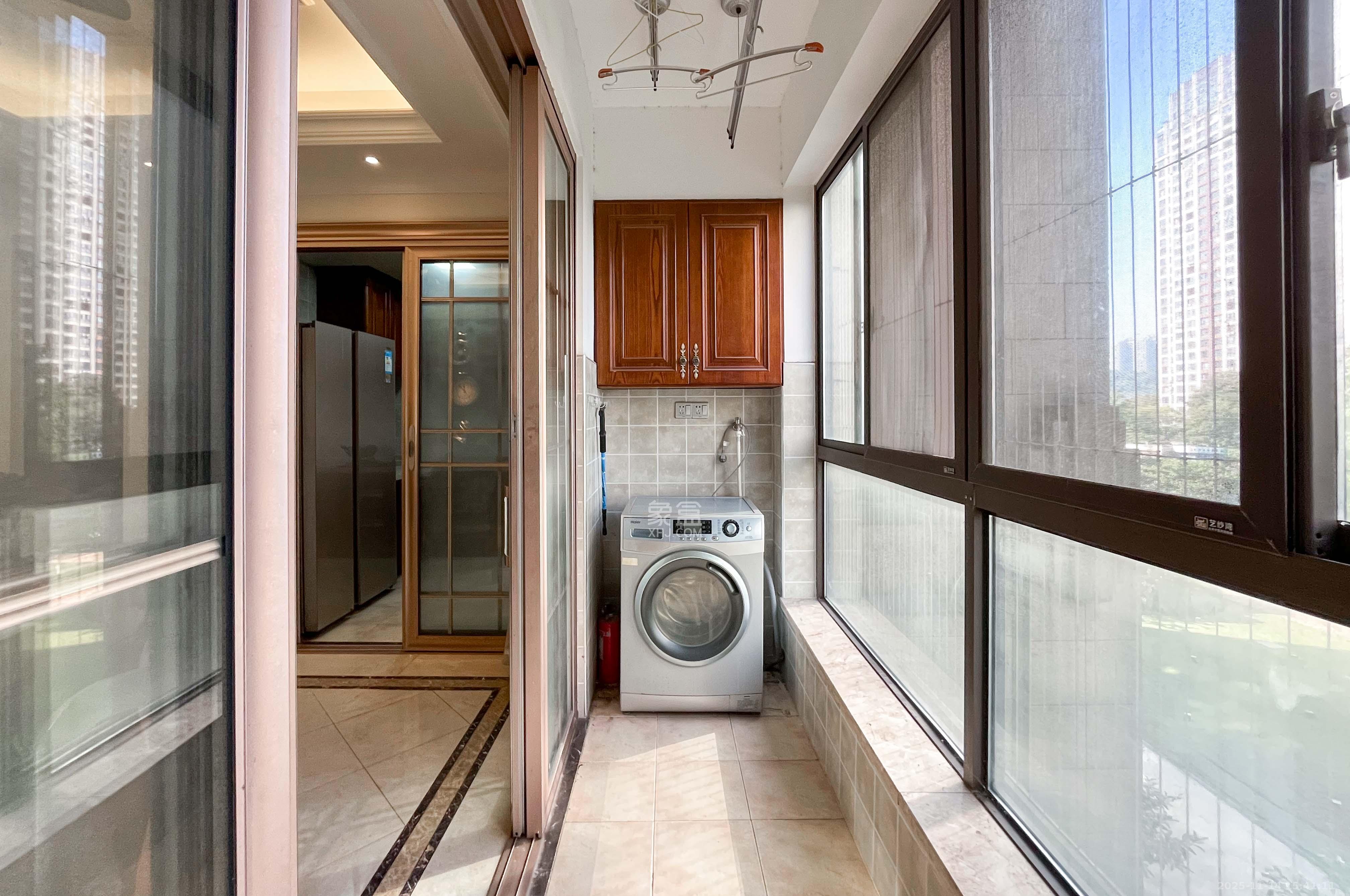 梅溪湖金茂悦（金悦雅苑）  4室2厅2卫    210.0万其他