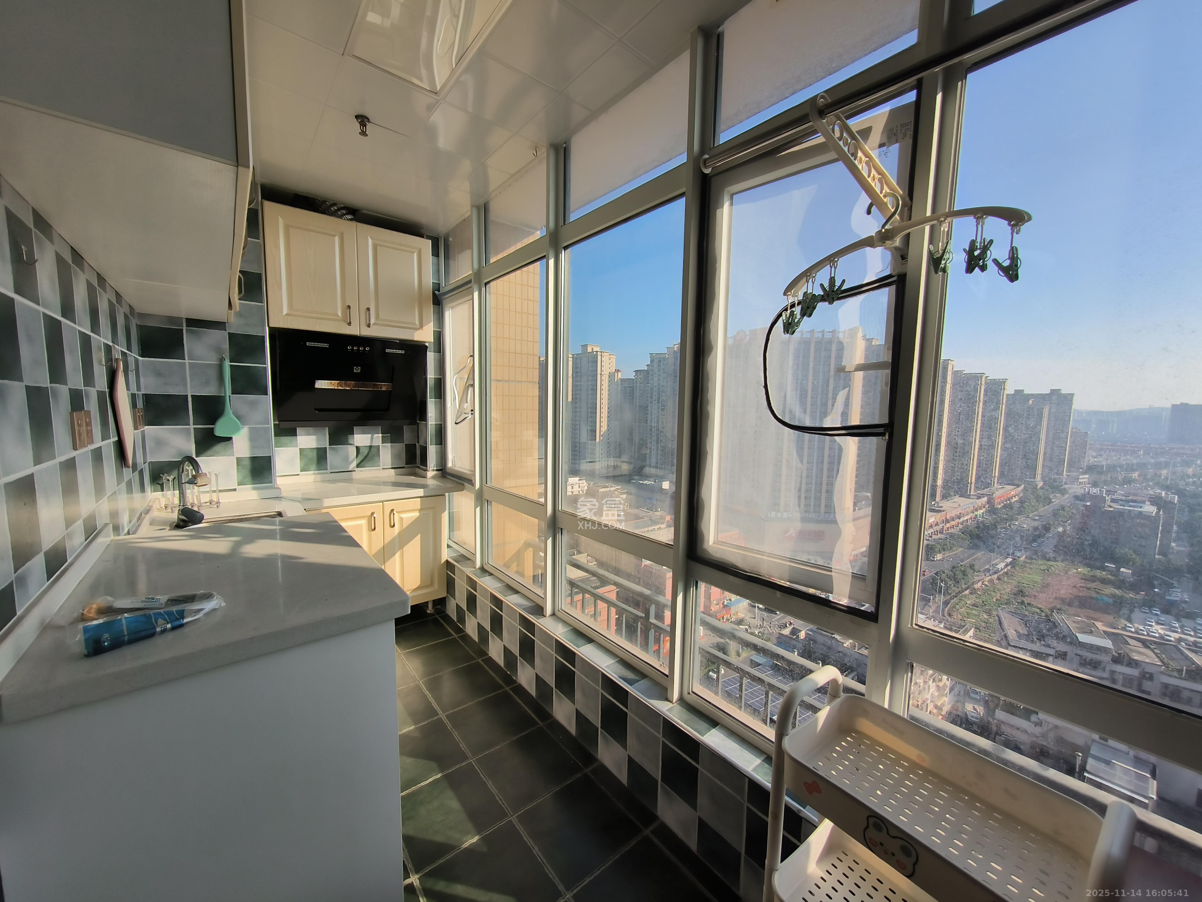 金鼎公园尚  1室1厅1卫    1000.0元/月室内图