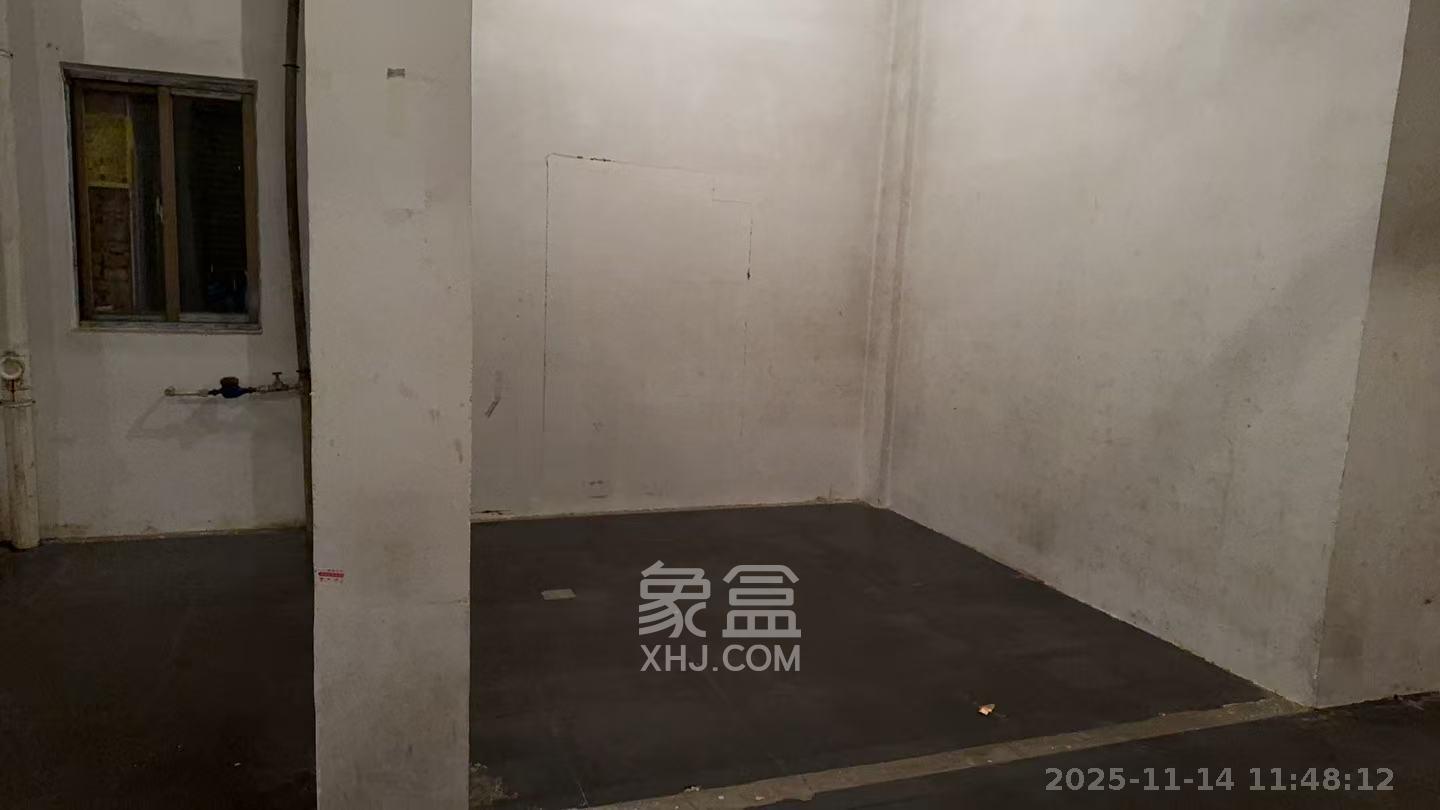 和平小区  1室1厅1卫    2900.0元/月室内图