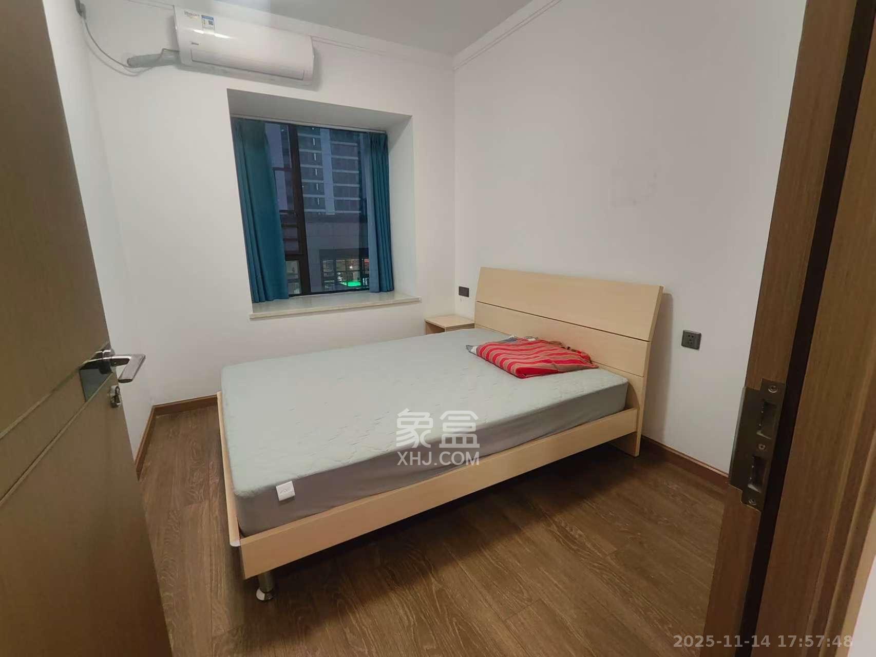 招商华发依云曦城 3室2厅2卫 2500.0元/月 招商华发依云曦城 3室2厅2卫 2500.0元/月室内图