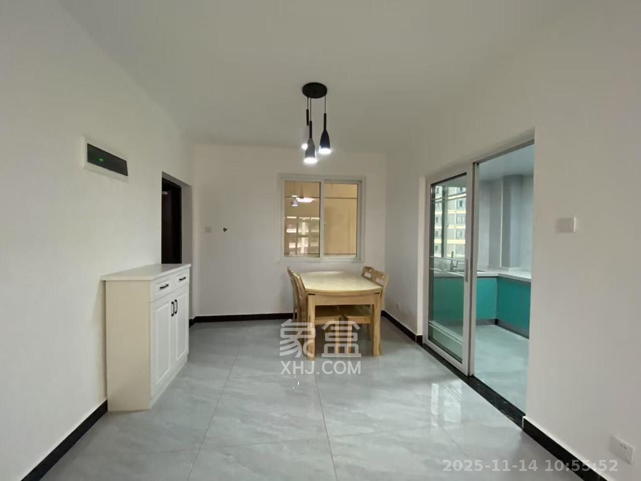 中城苑 3室2厅2卫 2450.0元/月 中城苑 3室2厅2卫 2450.0元/月室内图