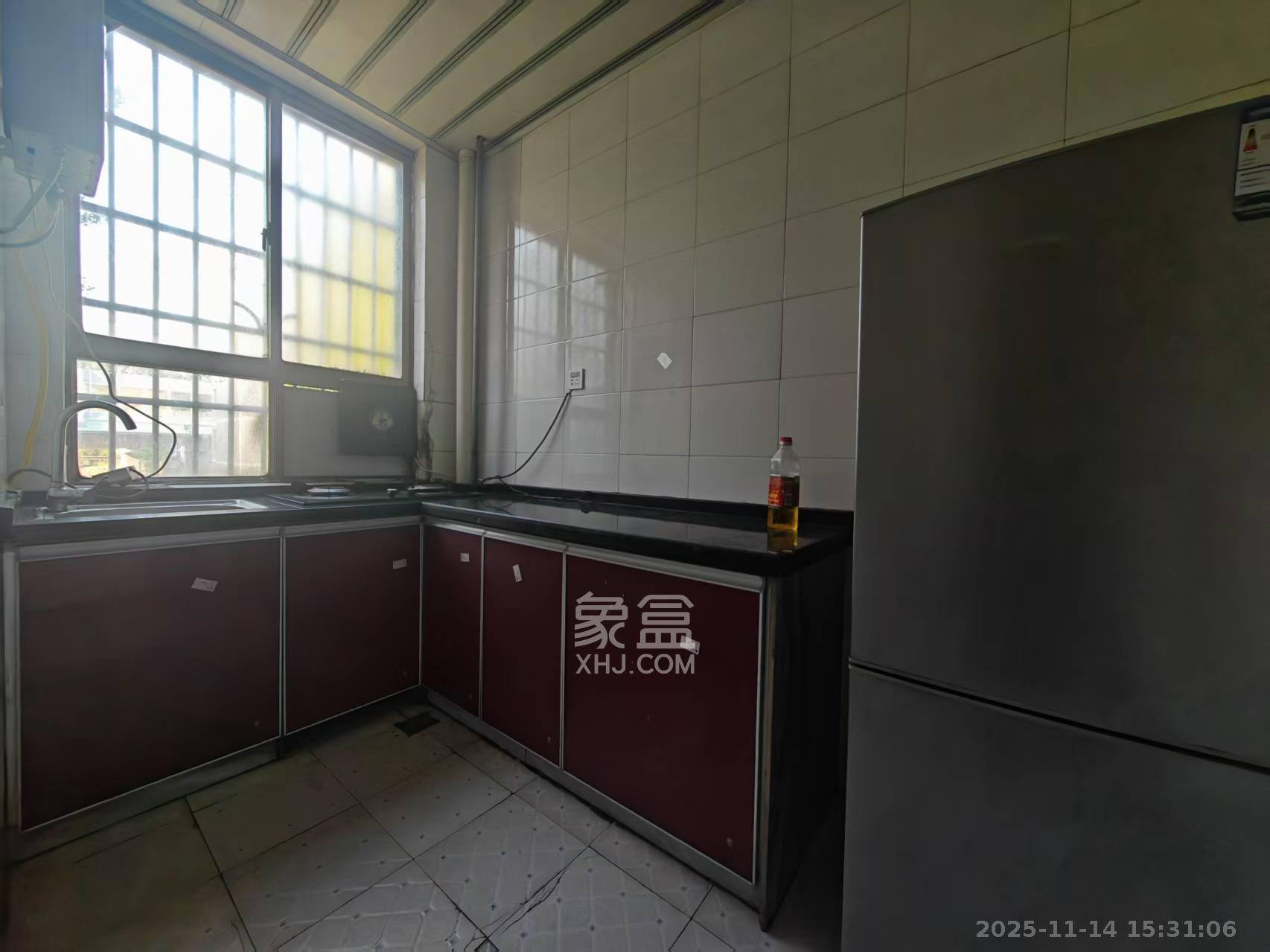 兴联母山小区 2室1厅1卫 1300.0元/月 兴联母山小区 2室1厅1卫 1300.0元/月室内图