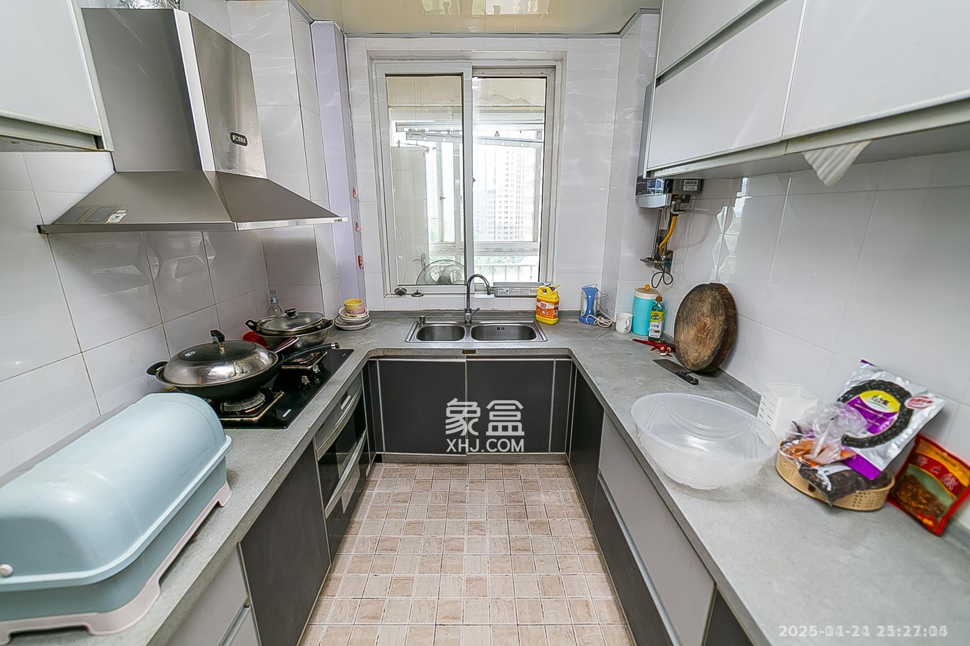 都江新城（都江新苑）  3室2厅2卫    2800.0元/月室内图