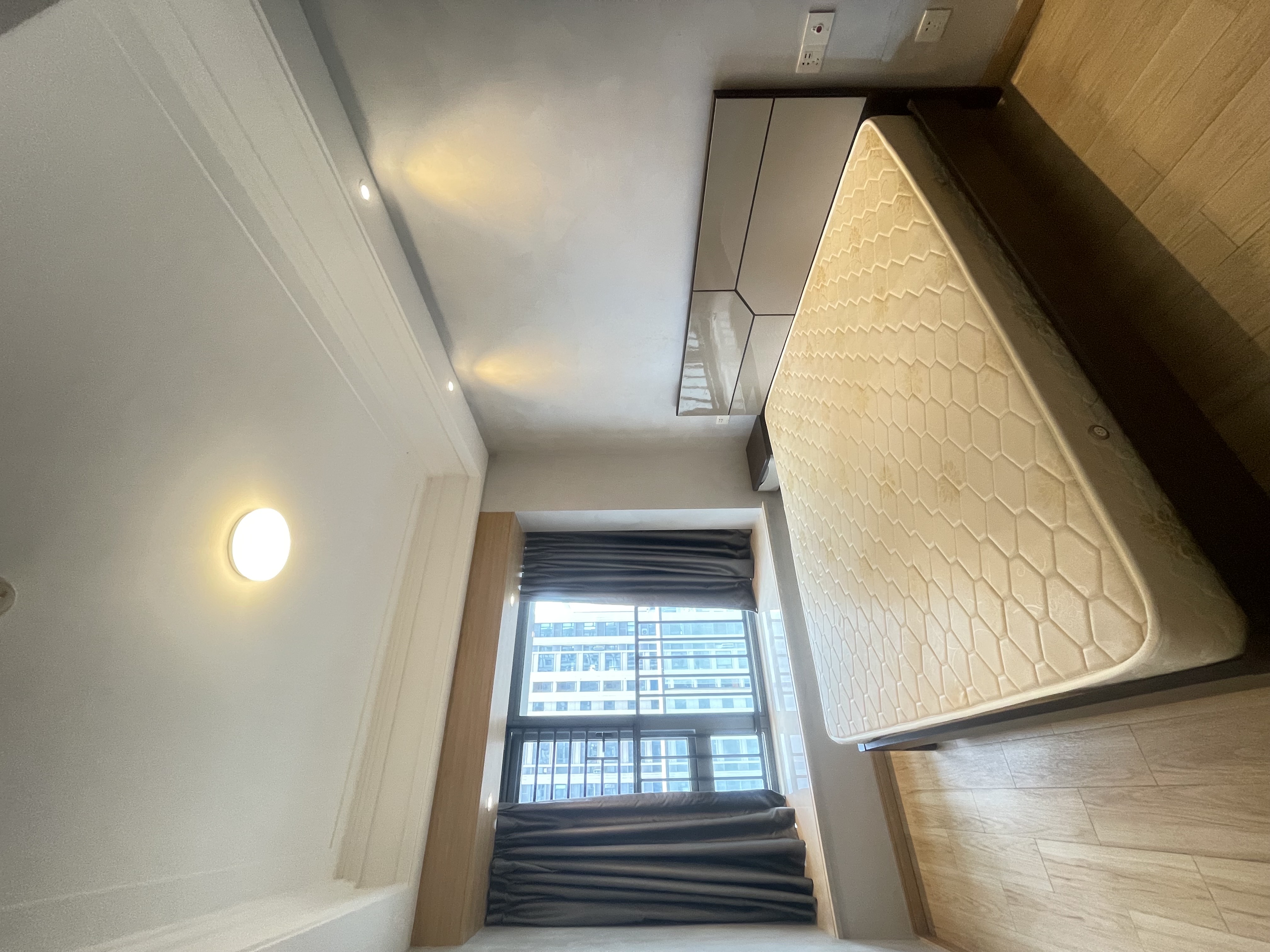 龙兴公馆 3室2厅2卫 4800.0元/月 龙兴公馆 3室2厅2卫 4800.0元/月室内图