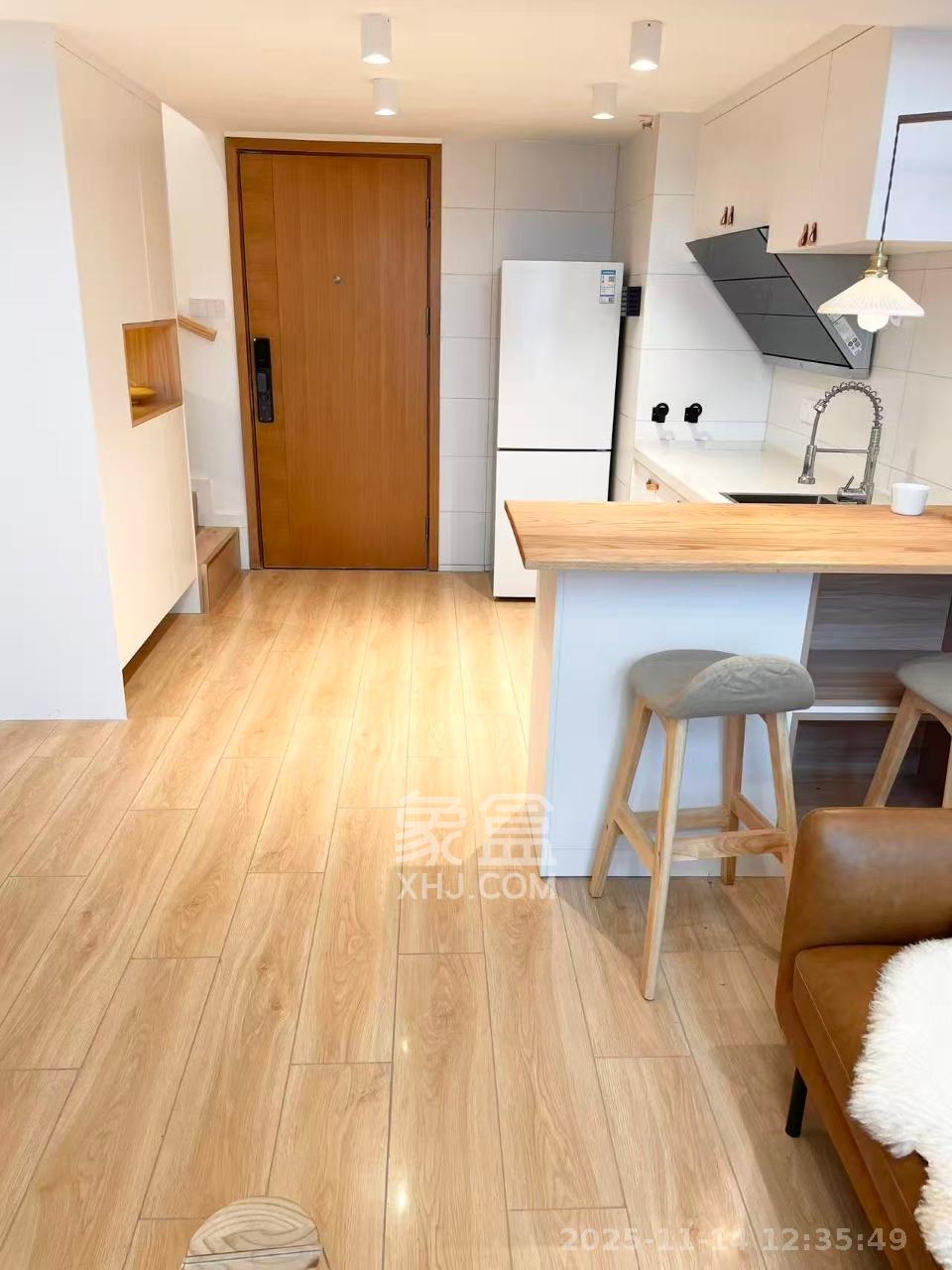 明昇壹城（明昇时代广场）三期  2室1厅1卫    3200.0元/月室内图