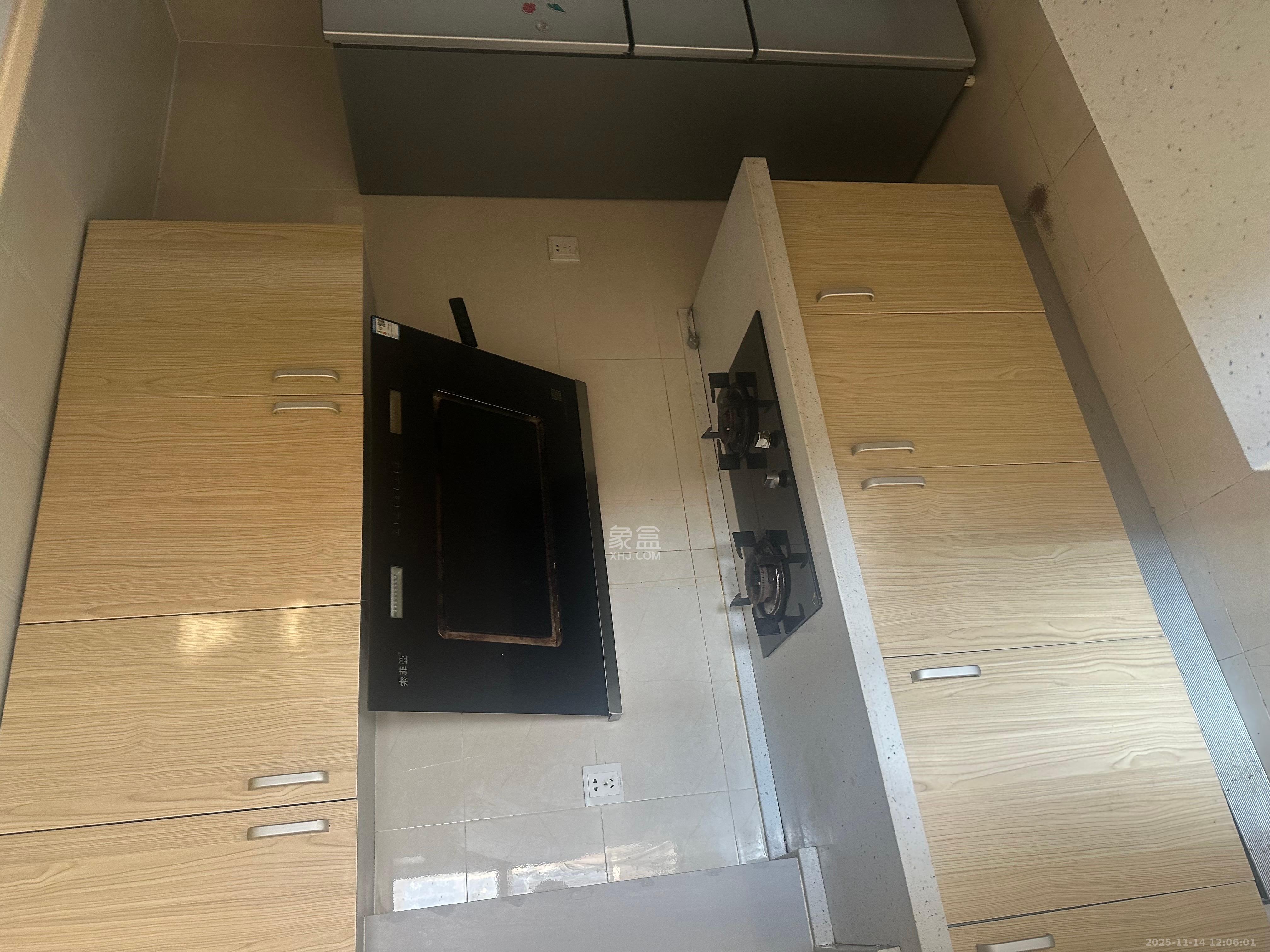 梅溪鑫苑名家  3室1厅1卫    2300.0元/月室内图