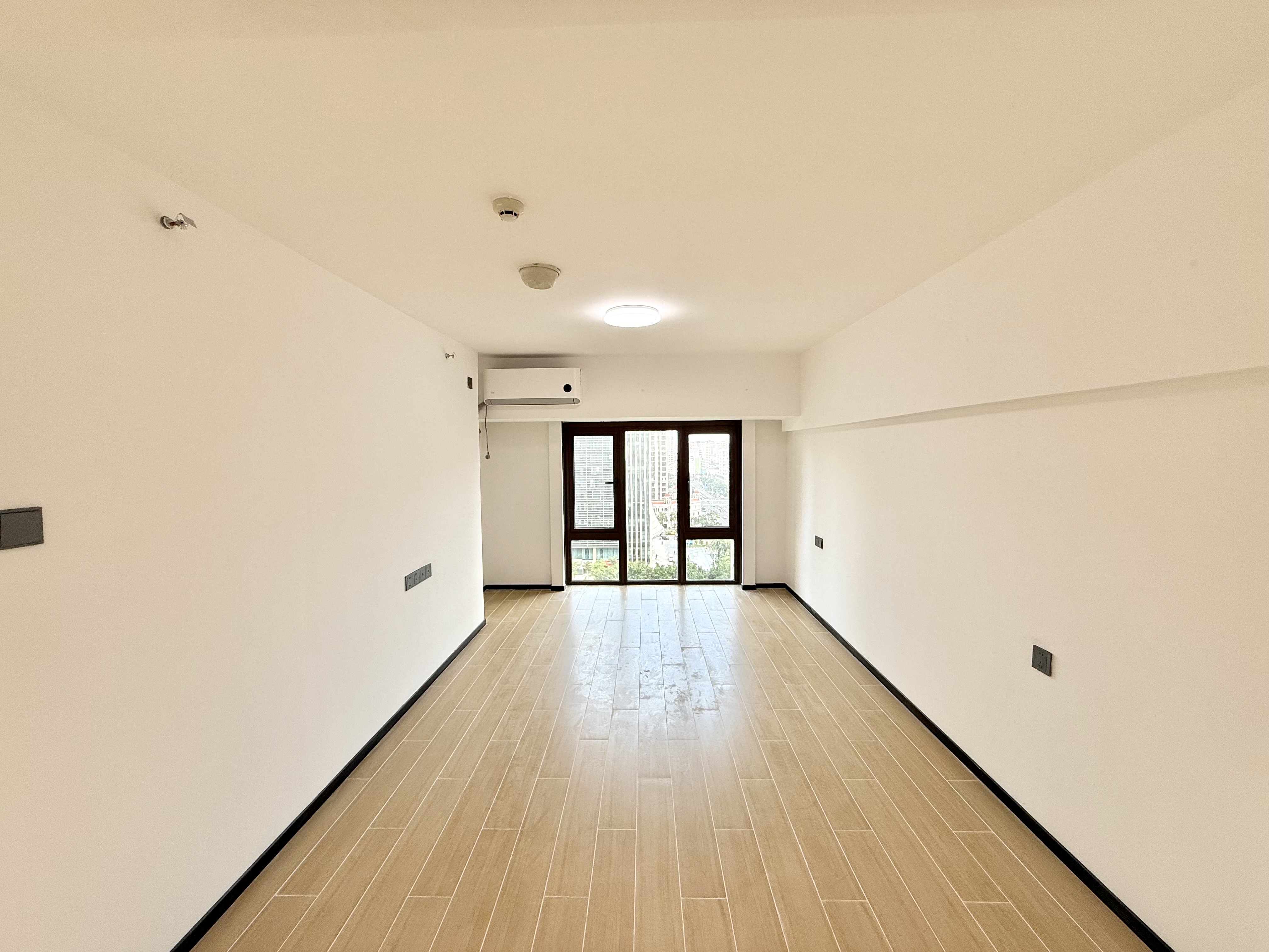 海航豪庭南苑 1室1厅2卫 3200.0元/月 海航豪庭南苑 1室1厅2卫 3200.0元/月室内图