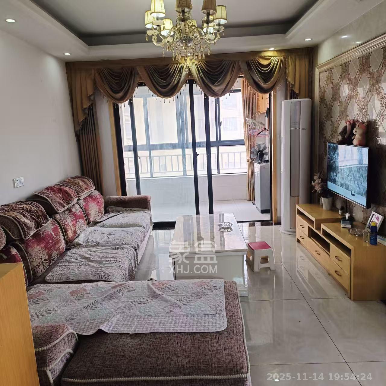 香樟兰亭（朗峰苑）  4室2厅2卫    2500.0元/月