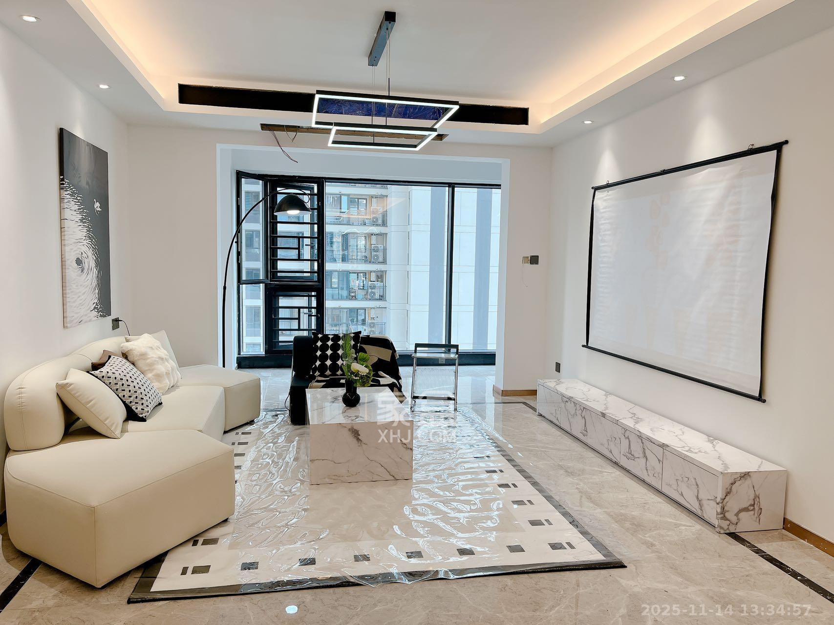 旭辉雨花郡  4室2厅2卫    5300.0元/月