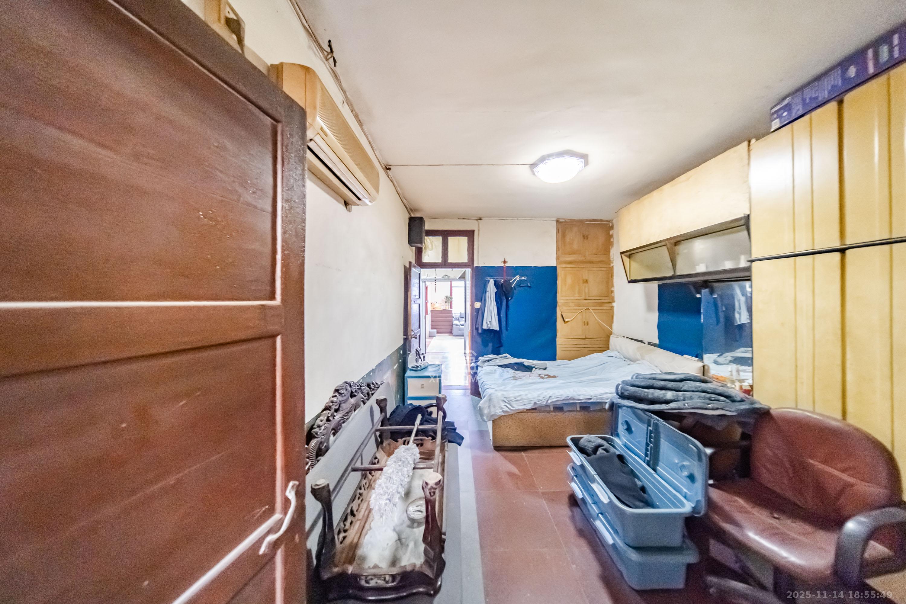 长沙师范附幼附小教师宿舍（崇圣里24号）  3室2厅1卫    52.0万卧室