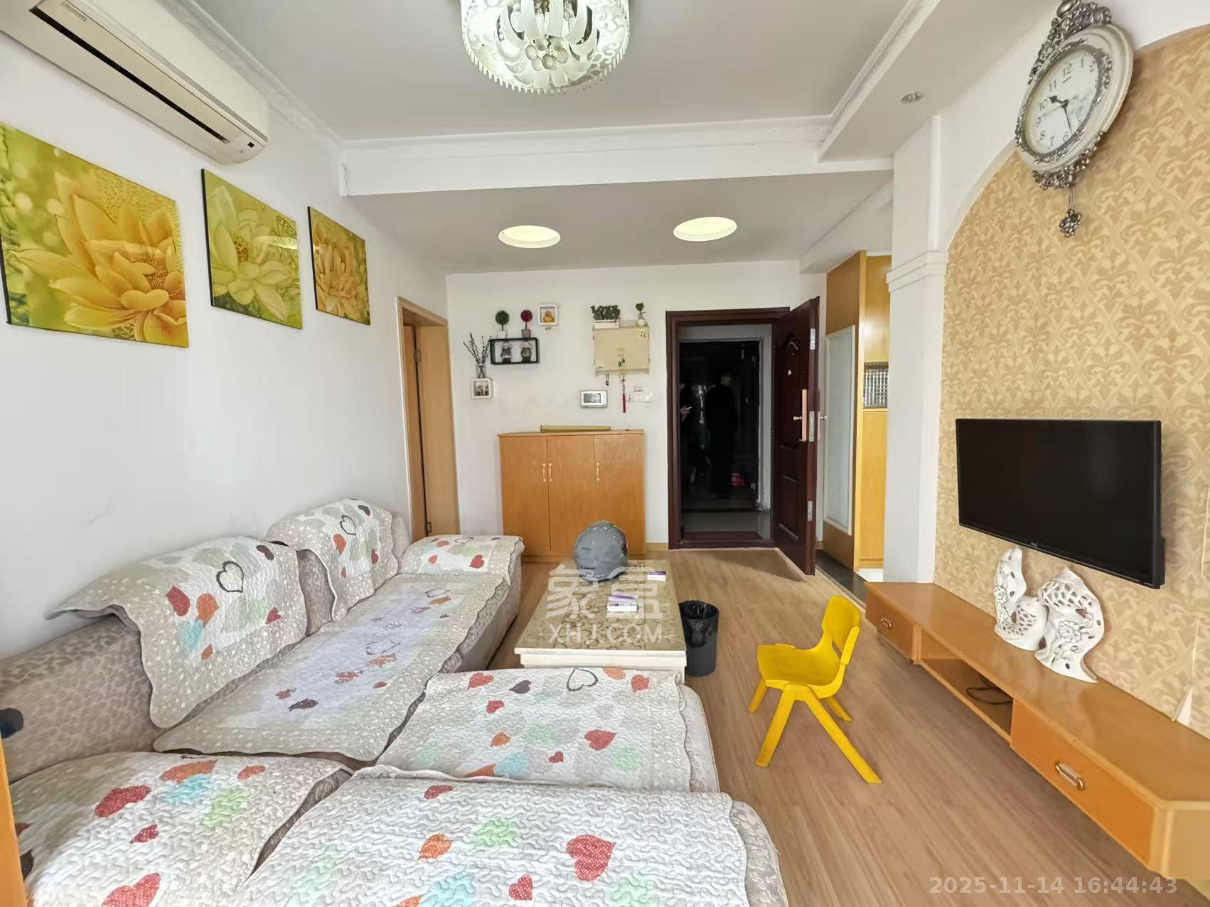 花样年华  1室1厅1卫    1500.0元/月室内图