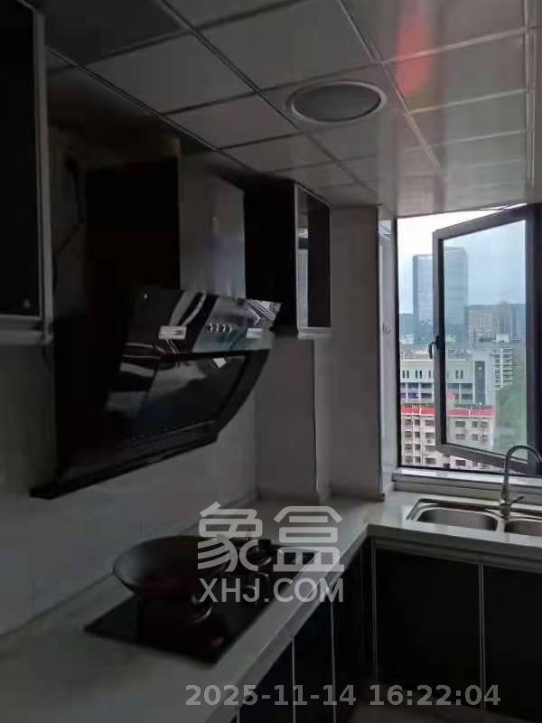 西城龙庭 1室1厅1卫 1600.0元/月 西城龙庭 1室1厅1卫 1600.0元/月室内图