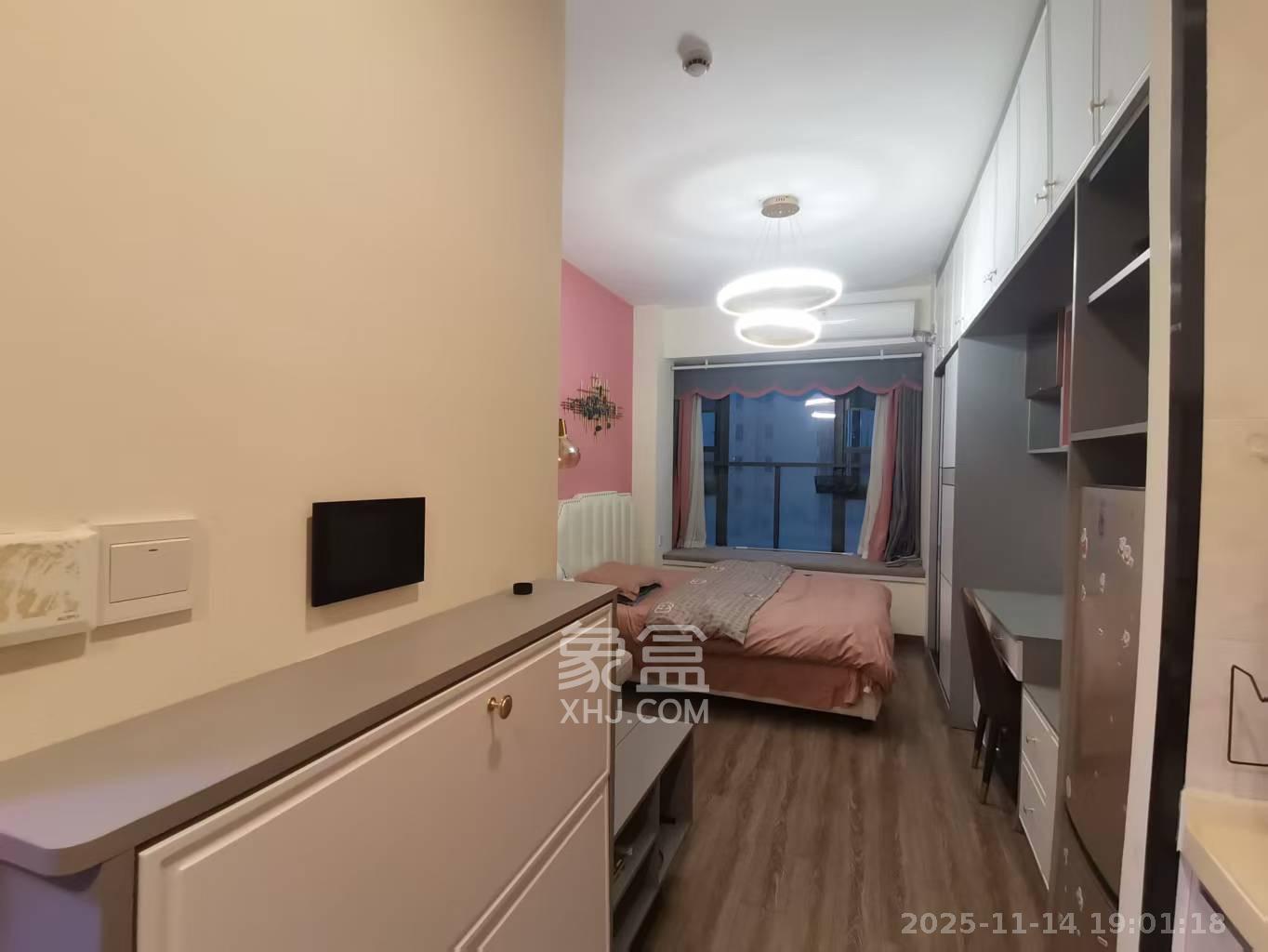 卓越浅水湾  1室0厅0卫    1500.0元/月室内图