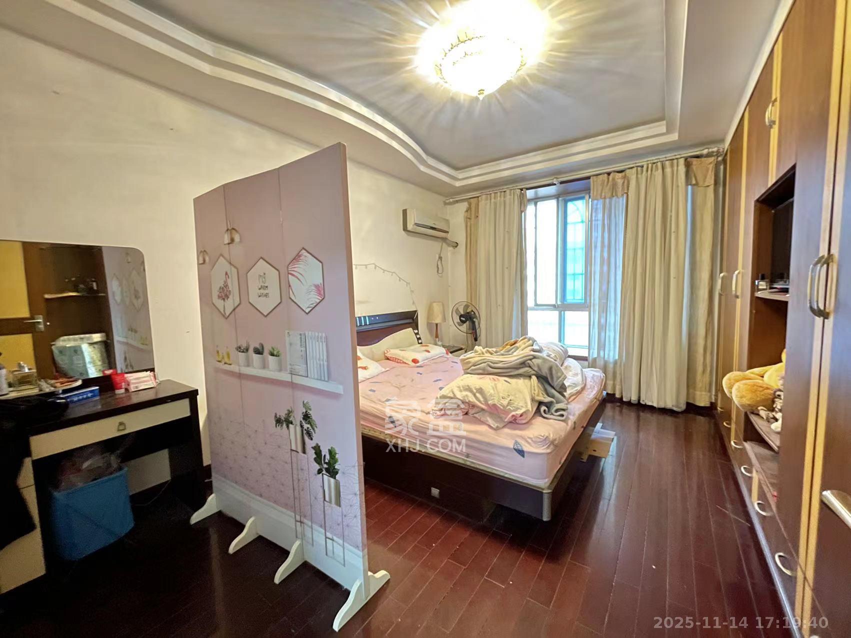 众立小区 1室2厅1卫 3200.0元/月 众立小区 1室2厅1卫 3200.0元/月室内图