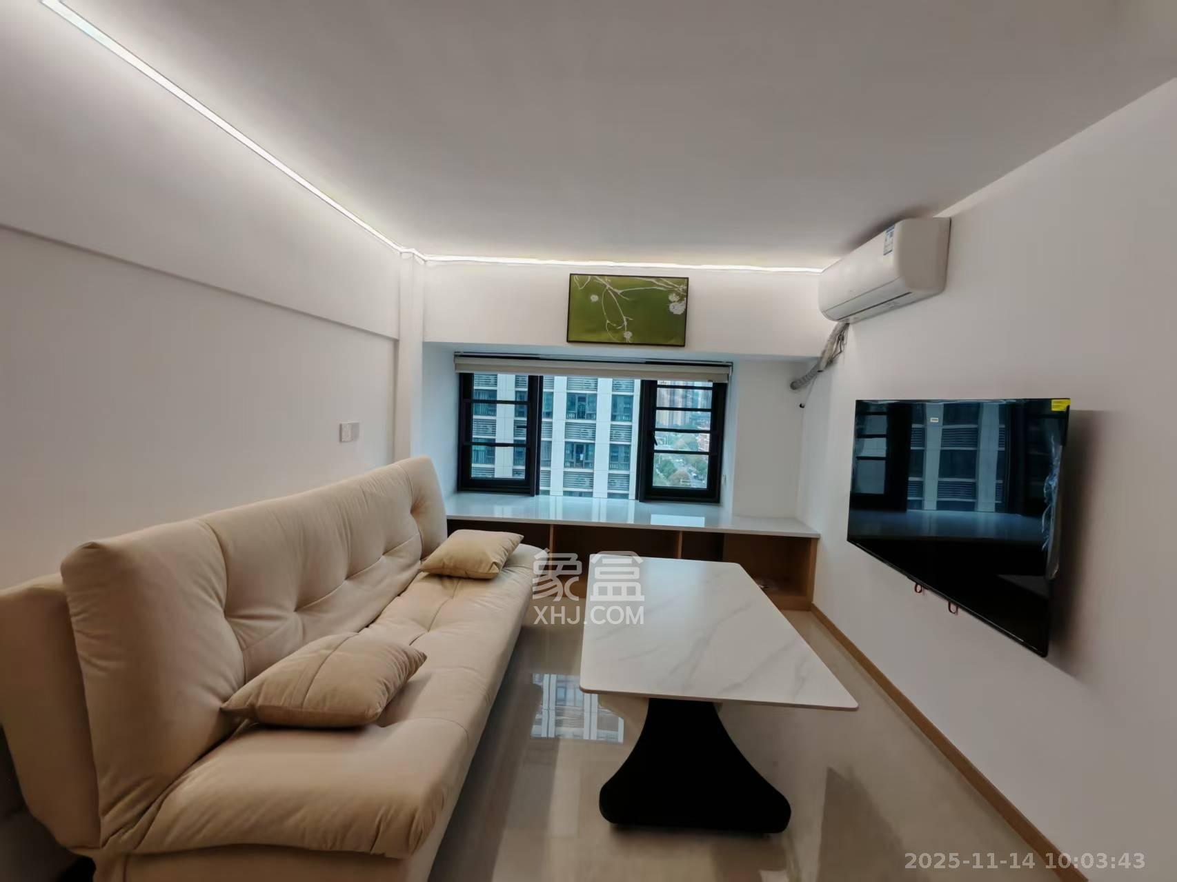 恒伟星中心  1室1厅1卫    2000.0元/月