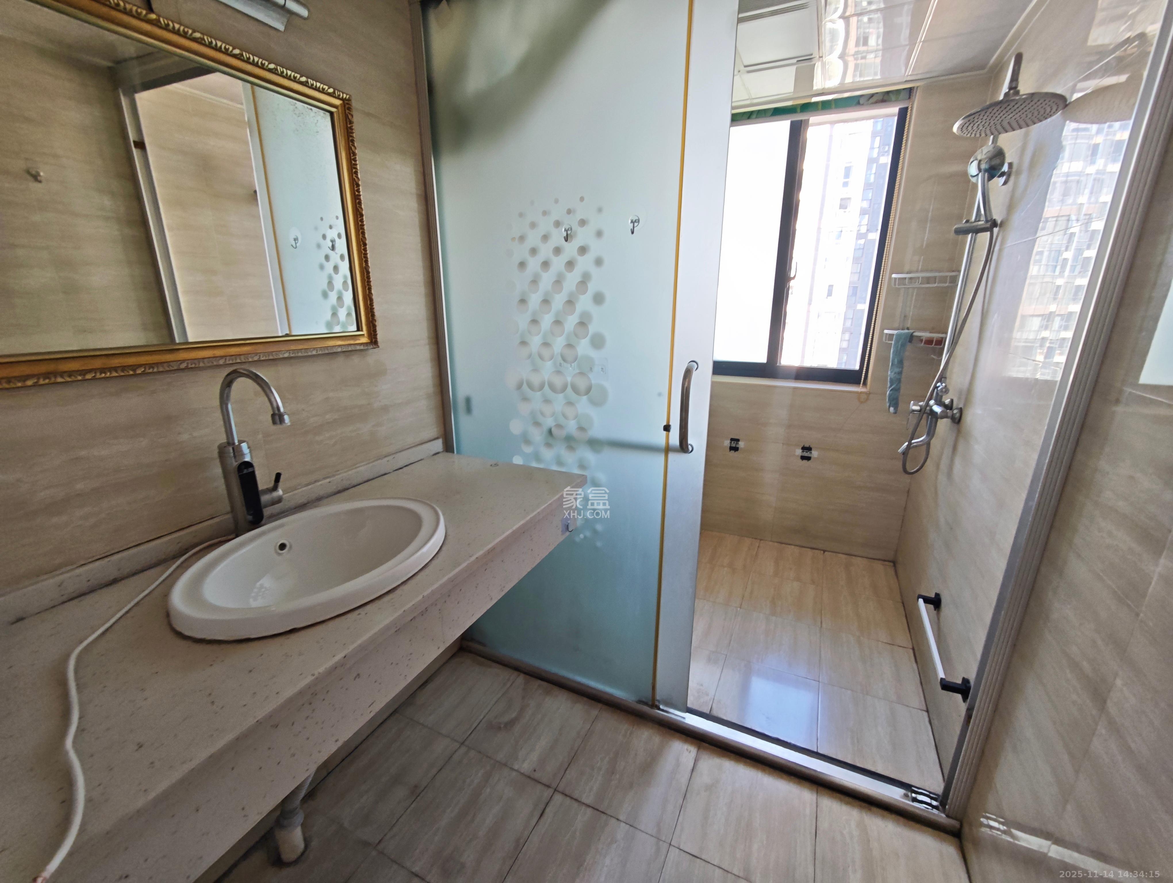 融科东南海  4室2厅2卫    3200.0元/月室内图