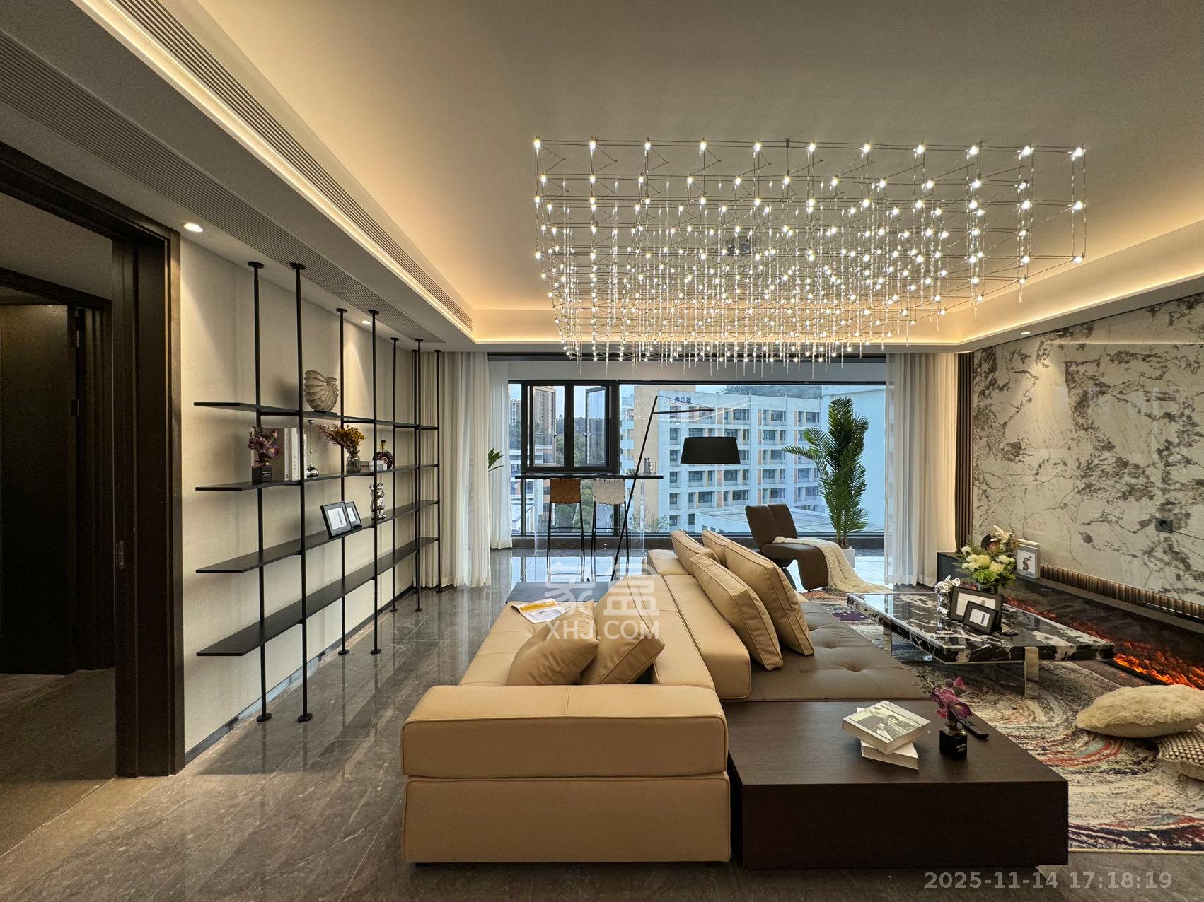 龙湖舜山府  4室2厅2卫    8800.0元/月室内图