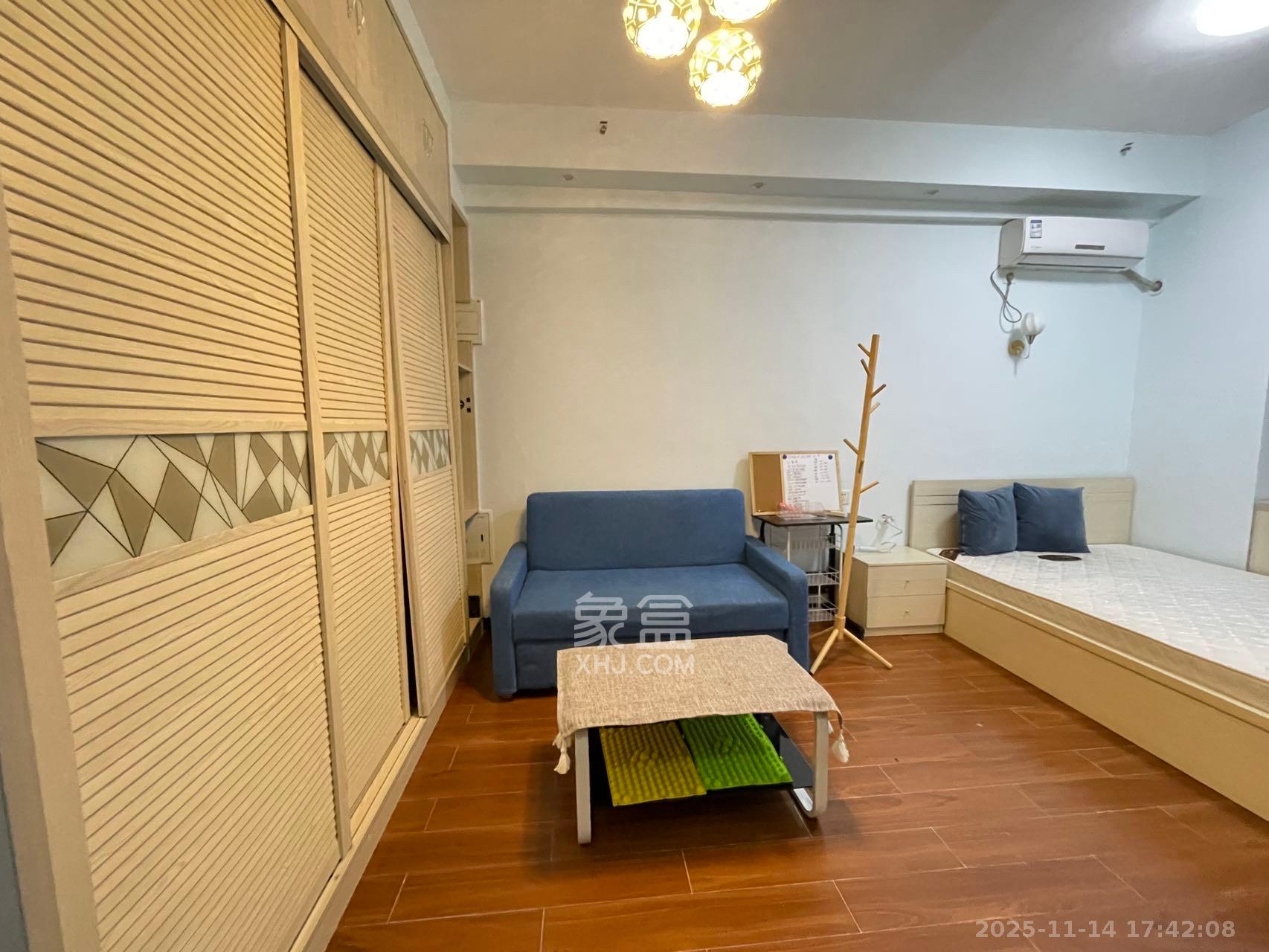 第六都（陆都小区）  1室1厅1卫    1700.0元/月