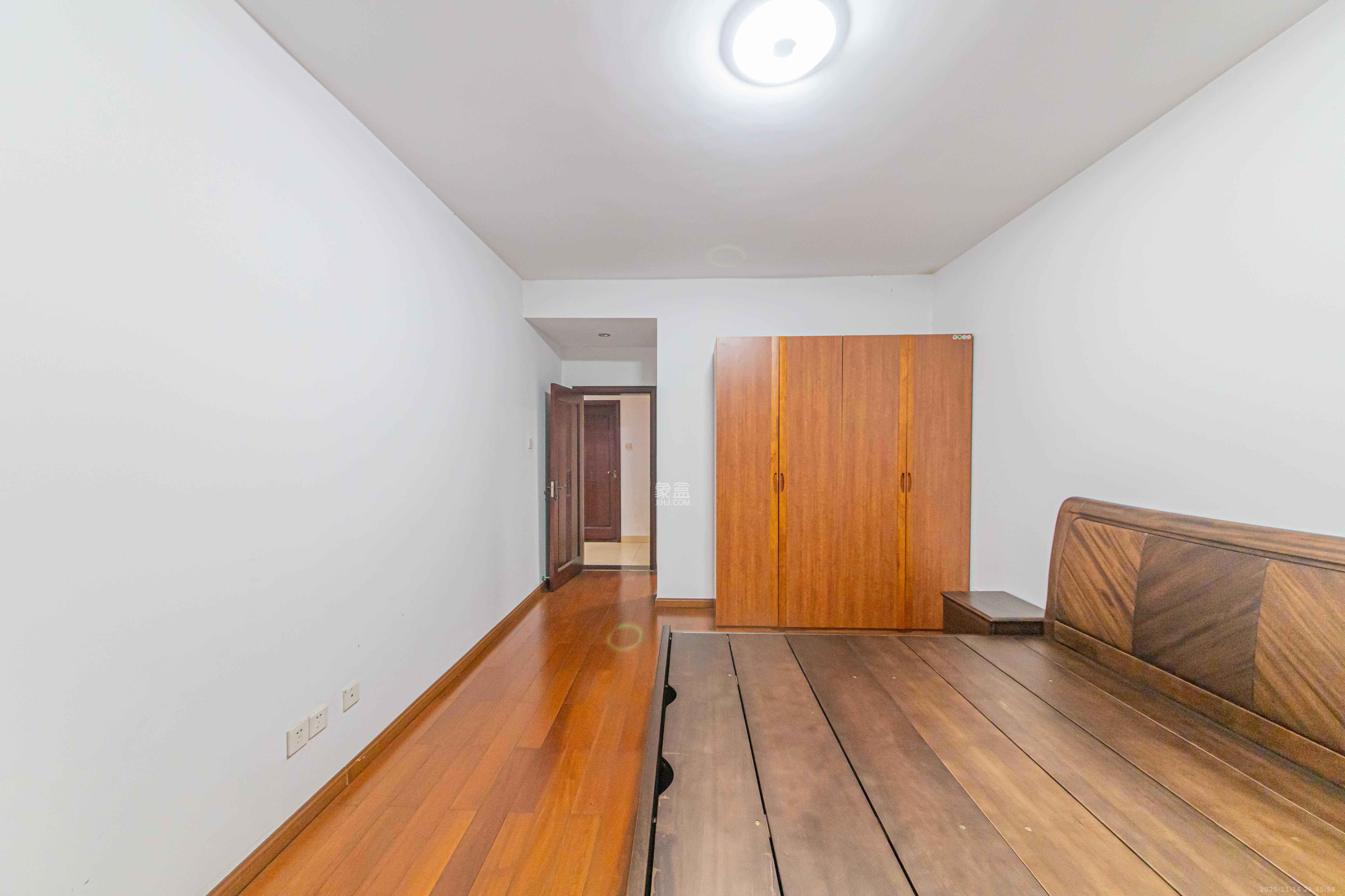 银桂苑 4室2厅2卫 145.0万 银桂苑 4室2厅2卫 145.0万卧室