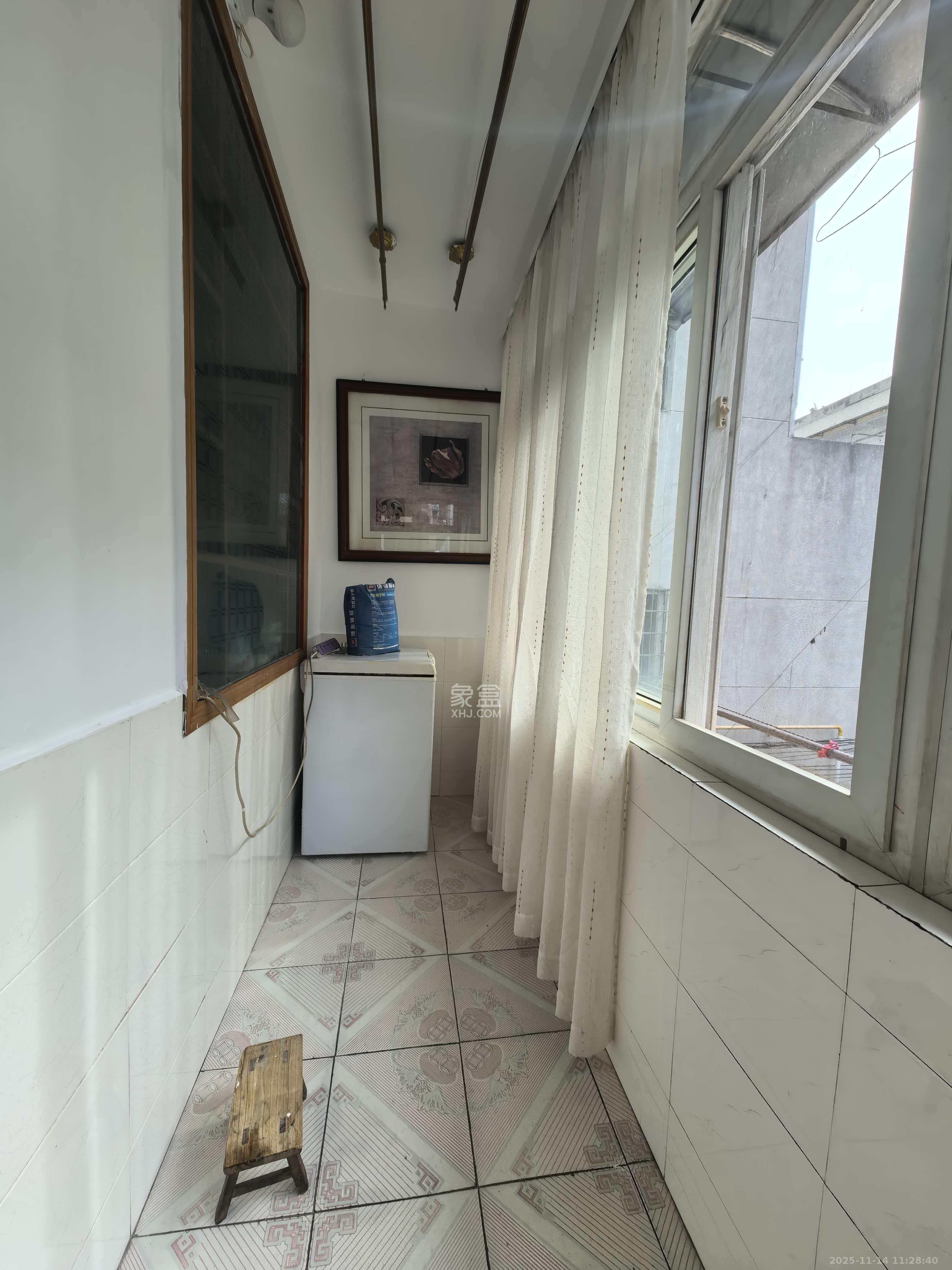 东风二村社区房  2室1厅1卫    2000.0元/月室内图