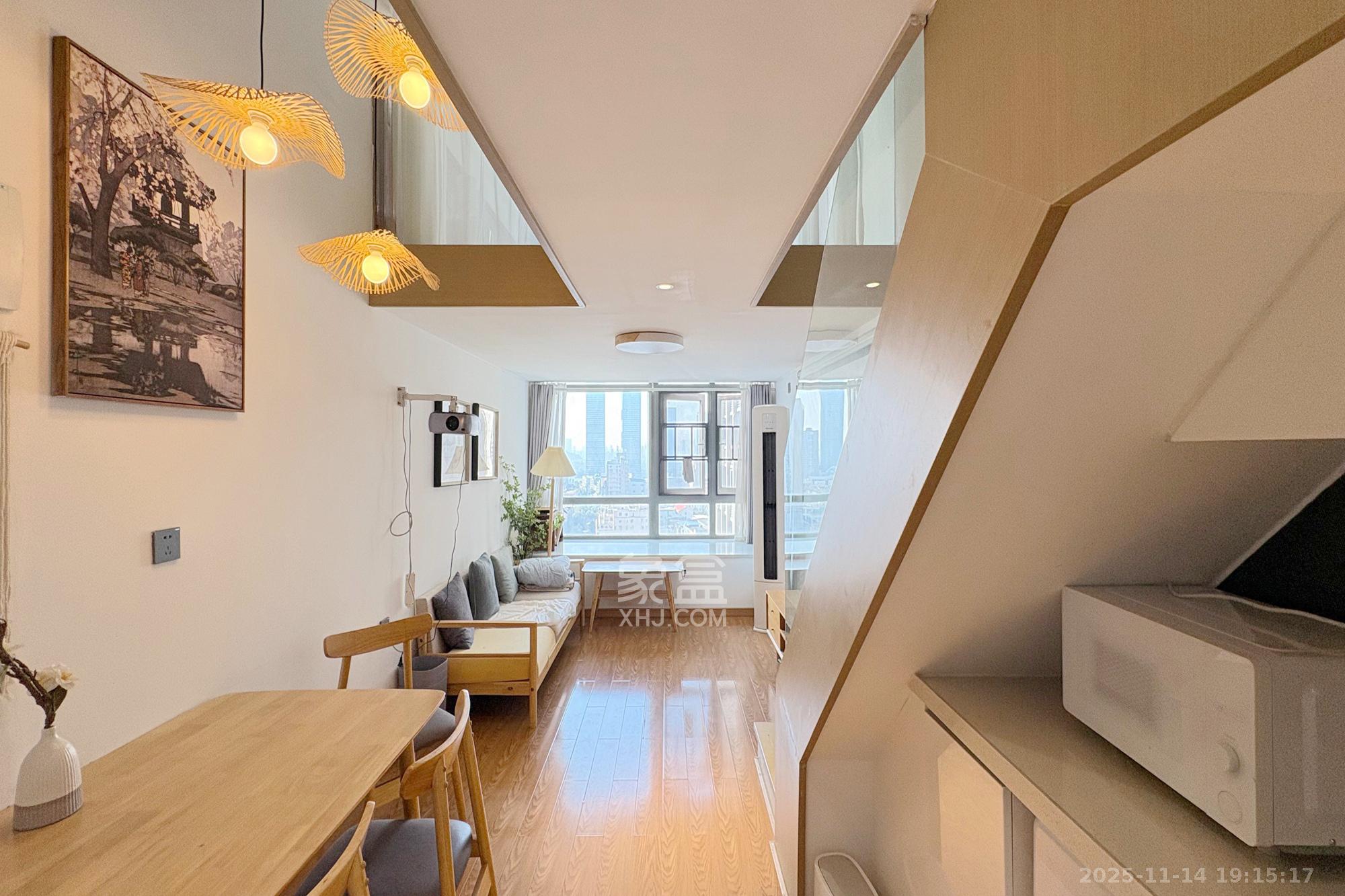 阳光城檀悦  2室1厅1卫    42.0万客厅