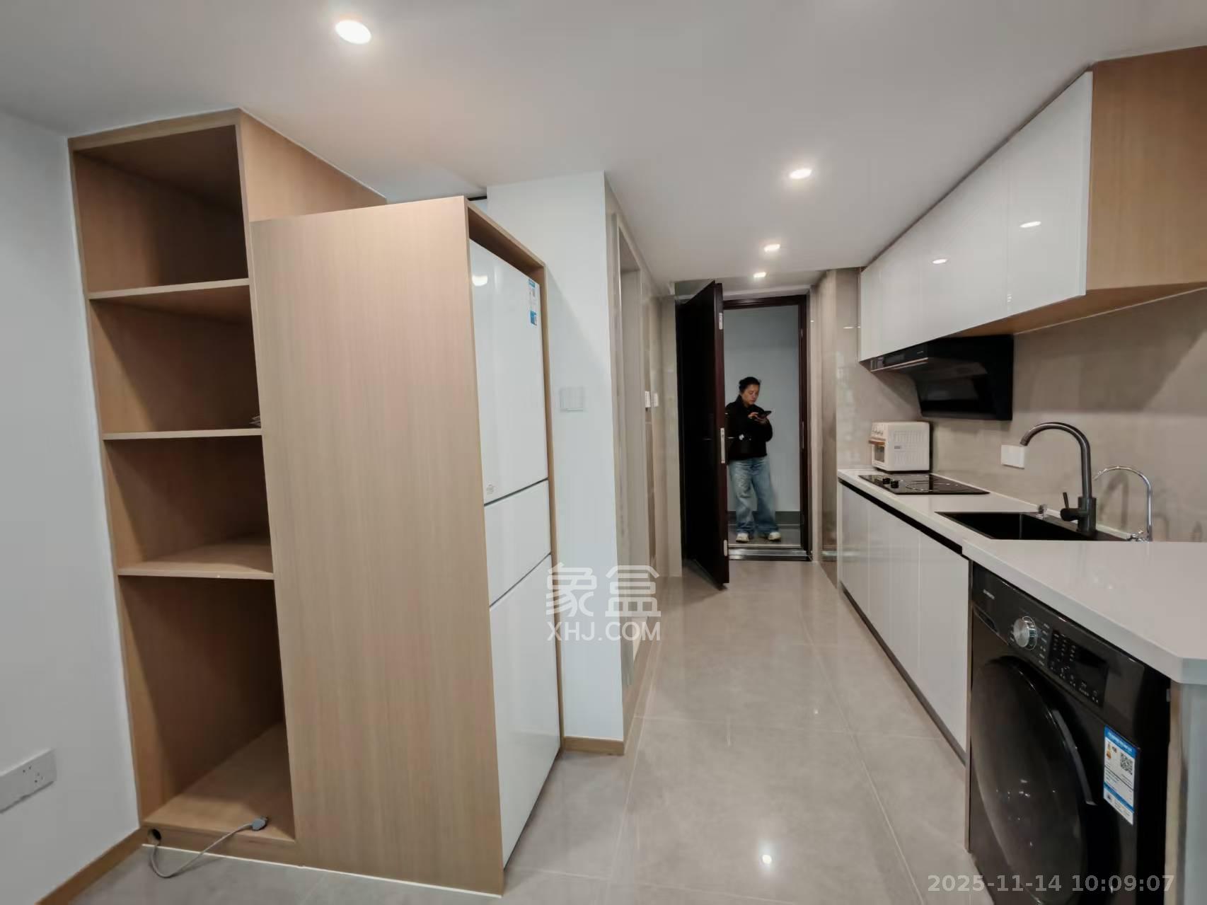 恒伟星中心  2室1厅2卫    2200.0元/月室内图