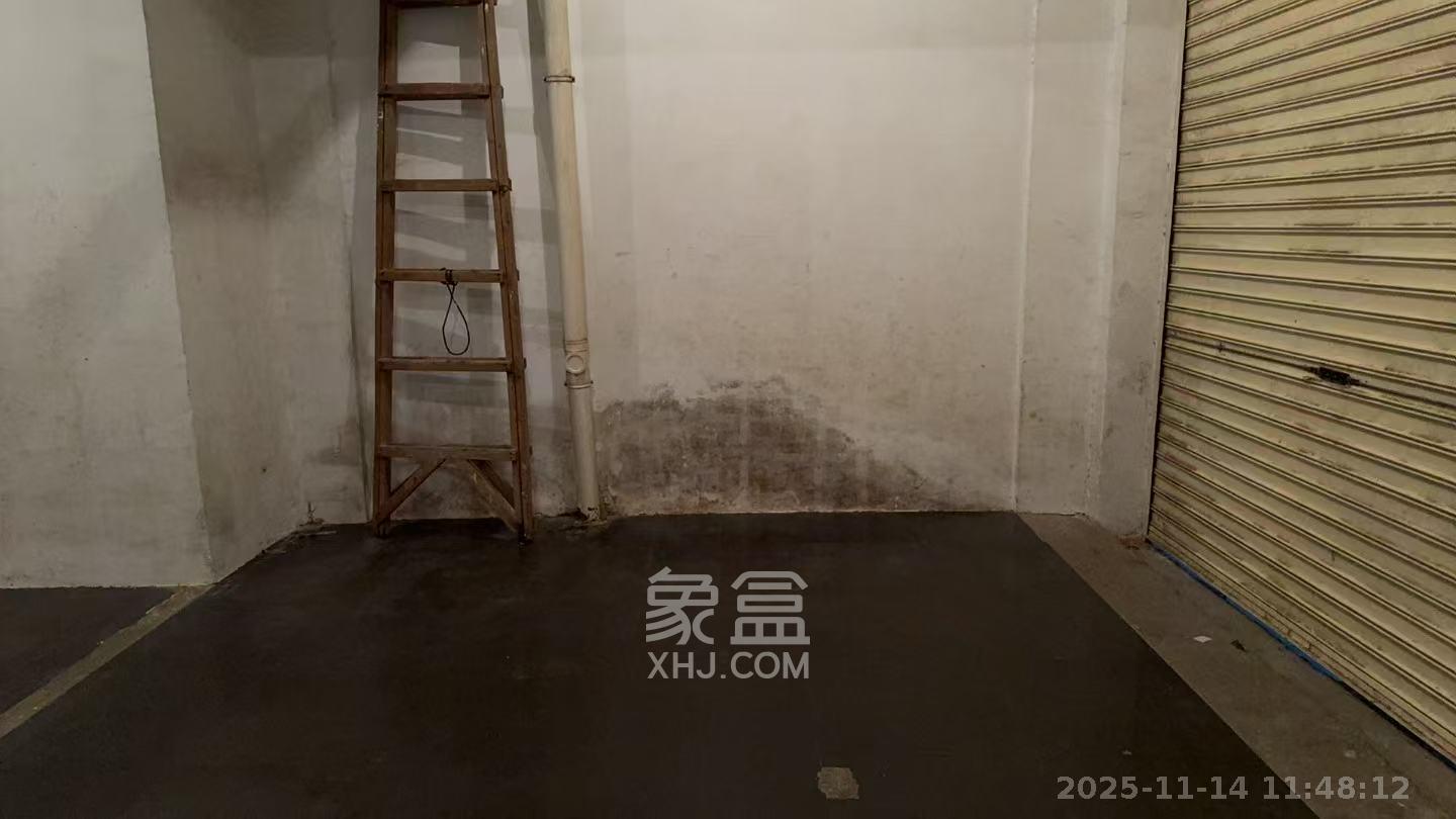 和平小区  1室1厅1卫    2900.0元/月室内图