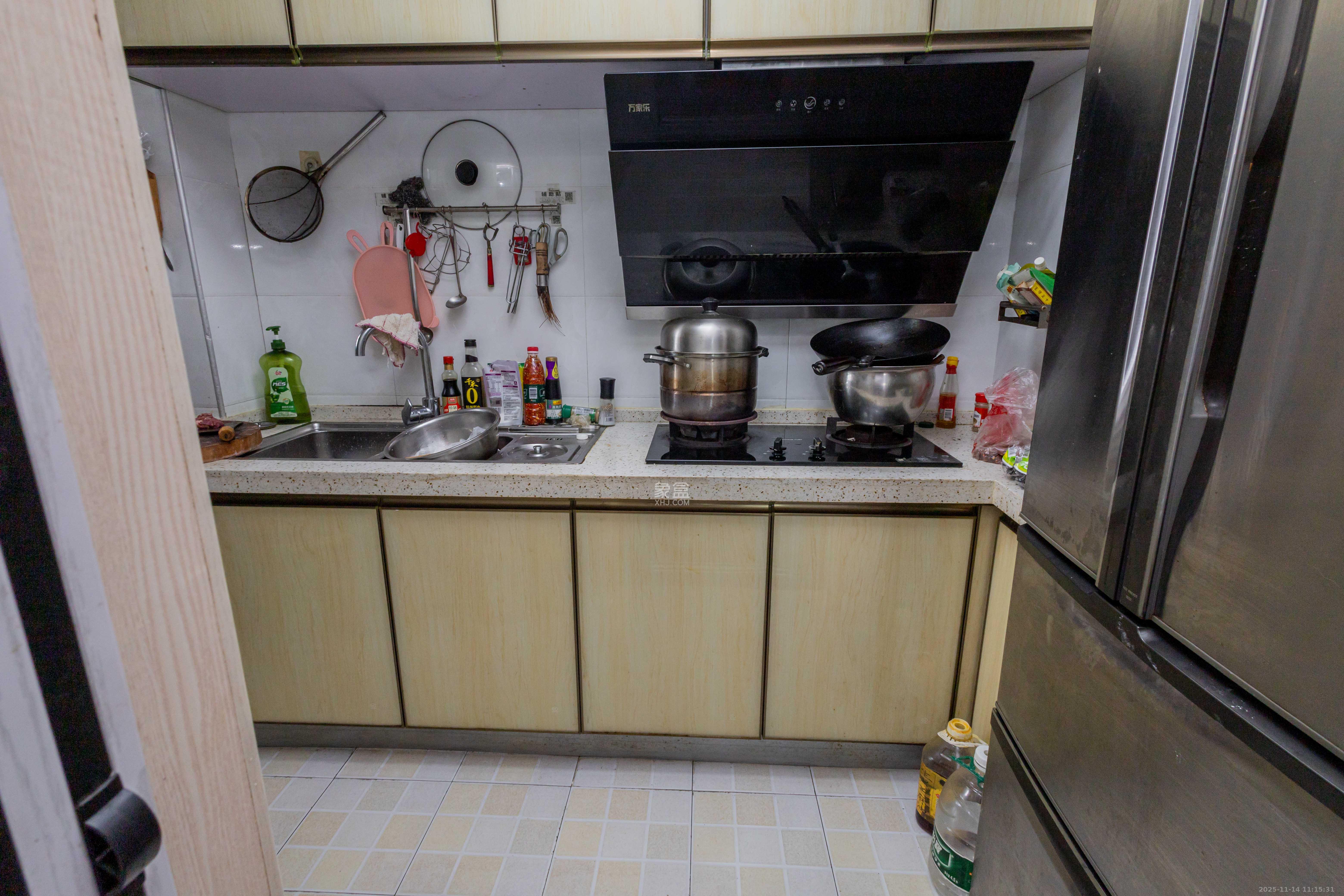 辉宏橄榄城  3室2厅1卫    48.0万厨房