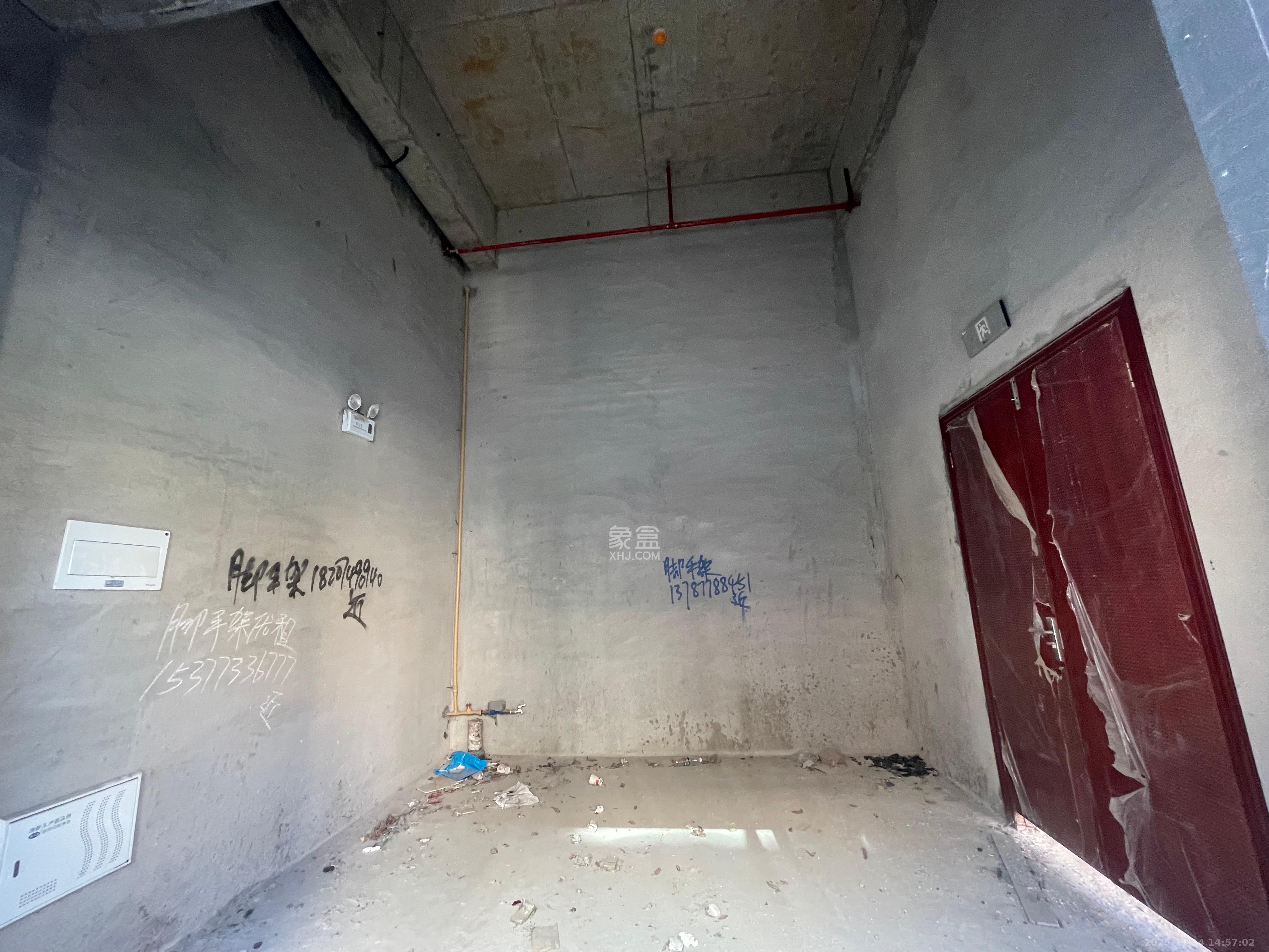 德盛欢乐广场   23.97㎡      680.0元/月室内图