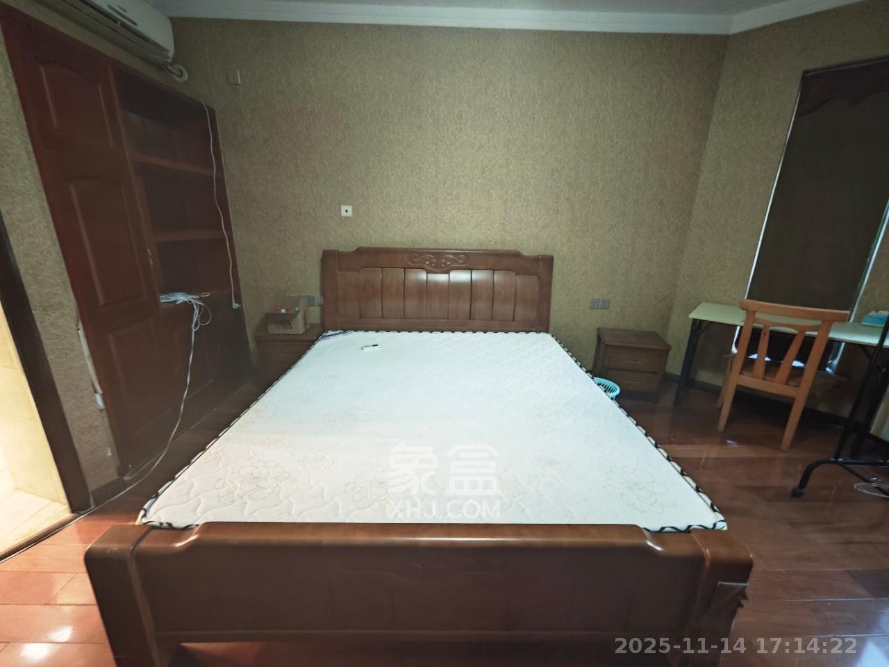 共和世家  4室2厅2卫    4000.0元/月室内图