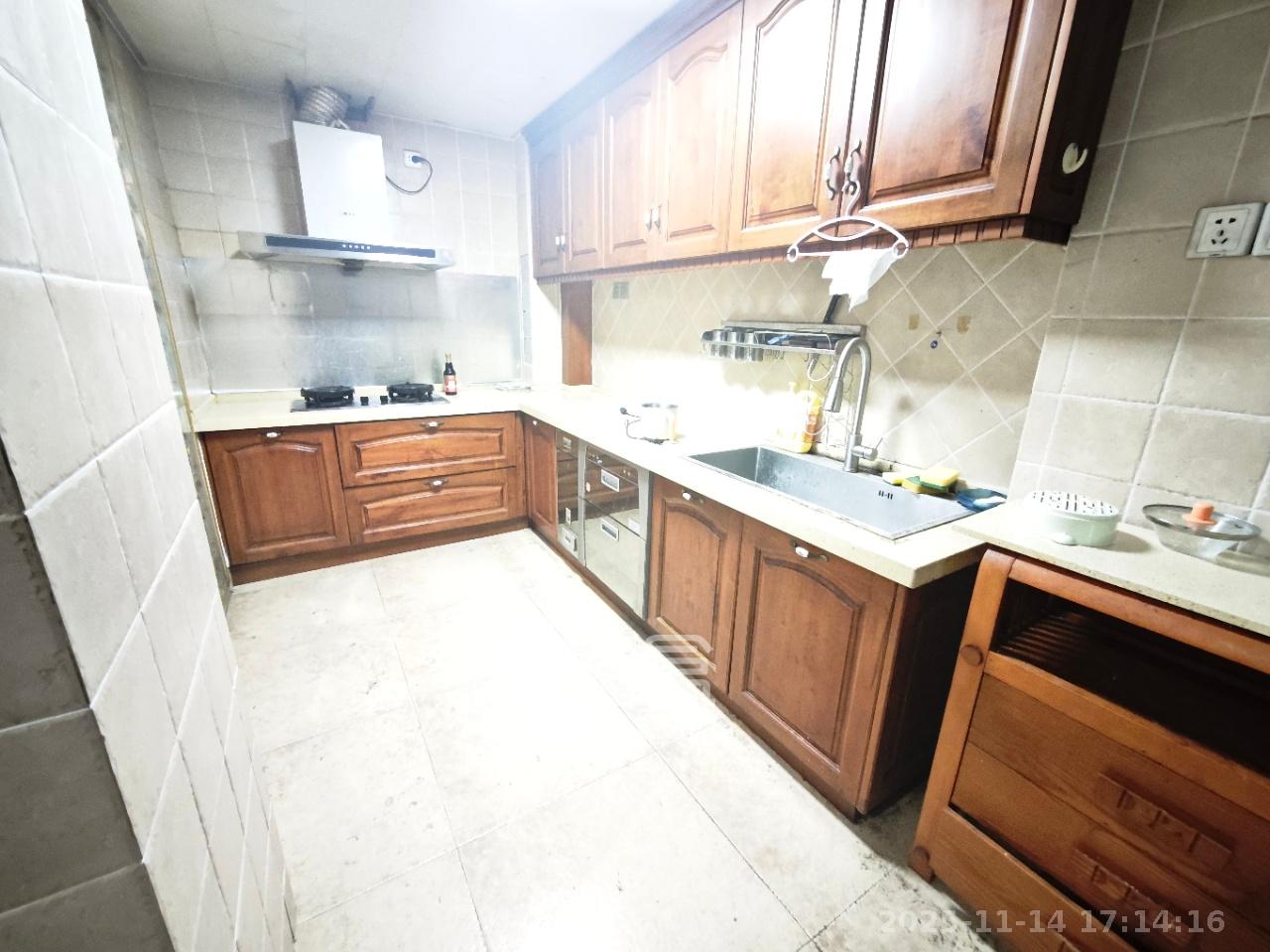 共和世家  4室2厅2卫    4000.0元/月室内图