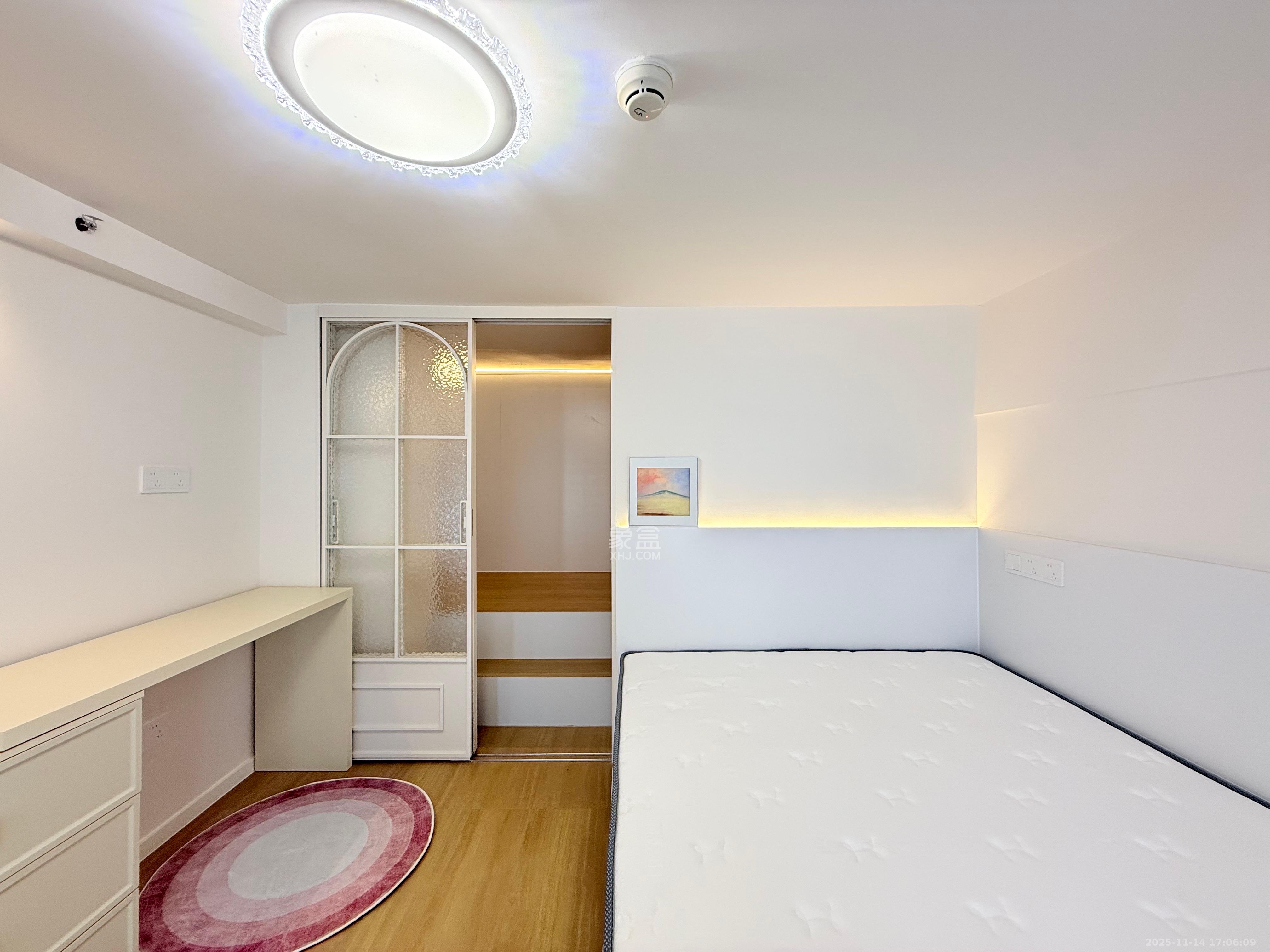 珠江花城好世界  1室1厅1卫    2400.0元/月室内图