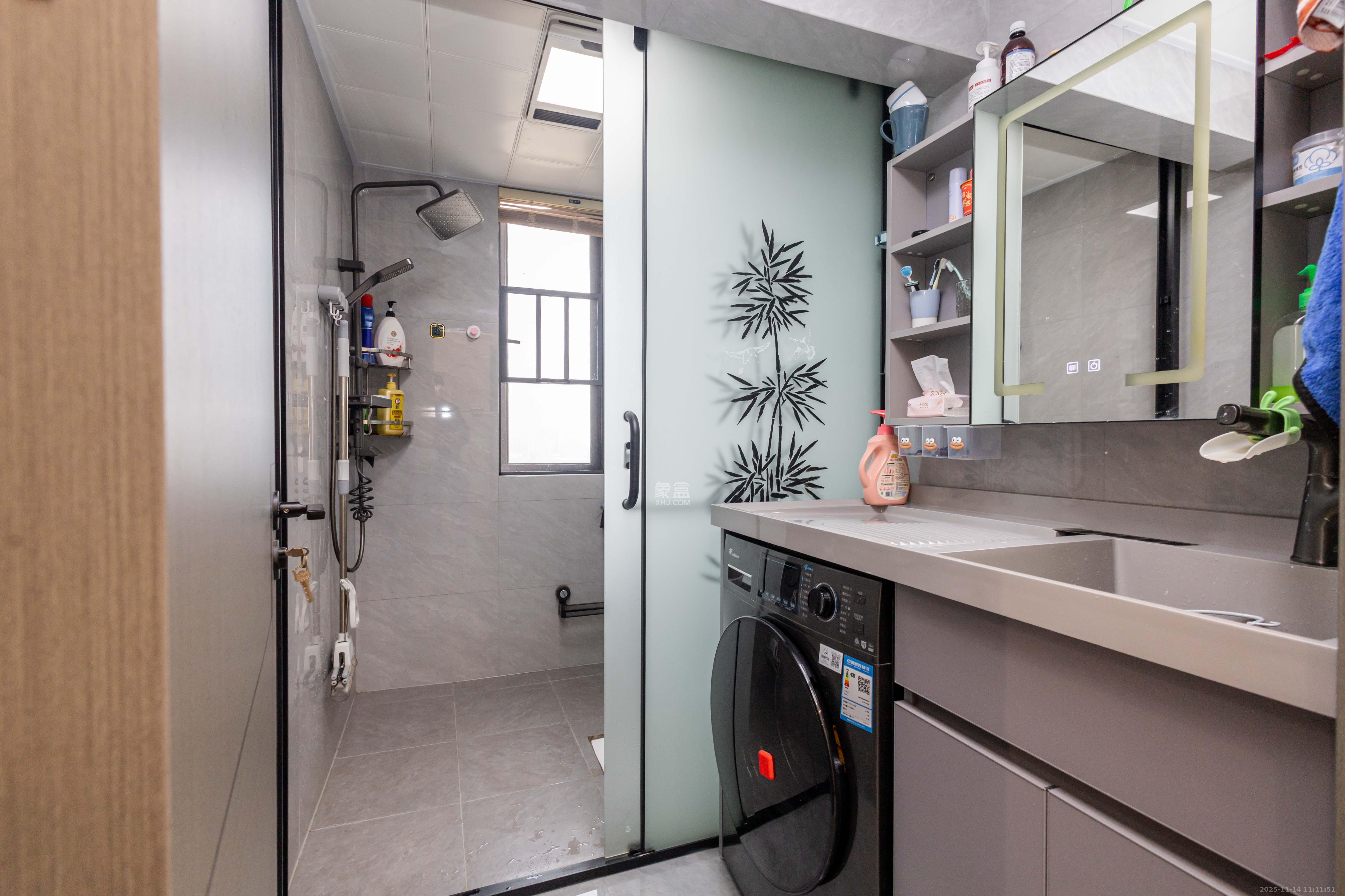 新力菩悦星都汇  4室2厅2卫    148.0万卫生间