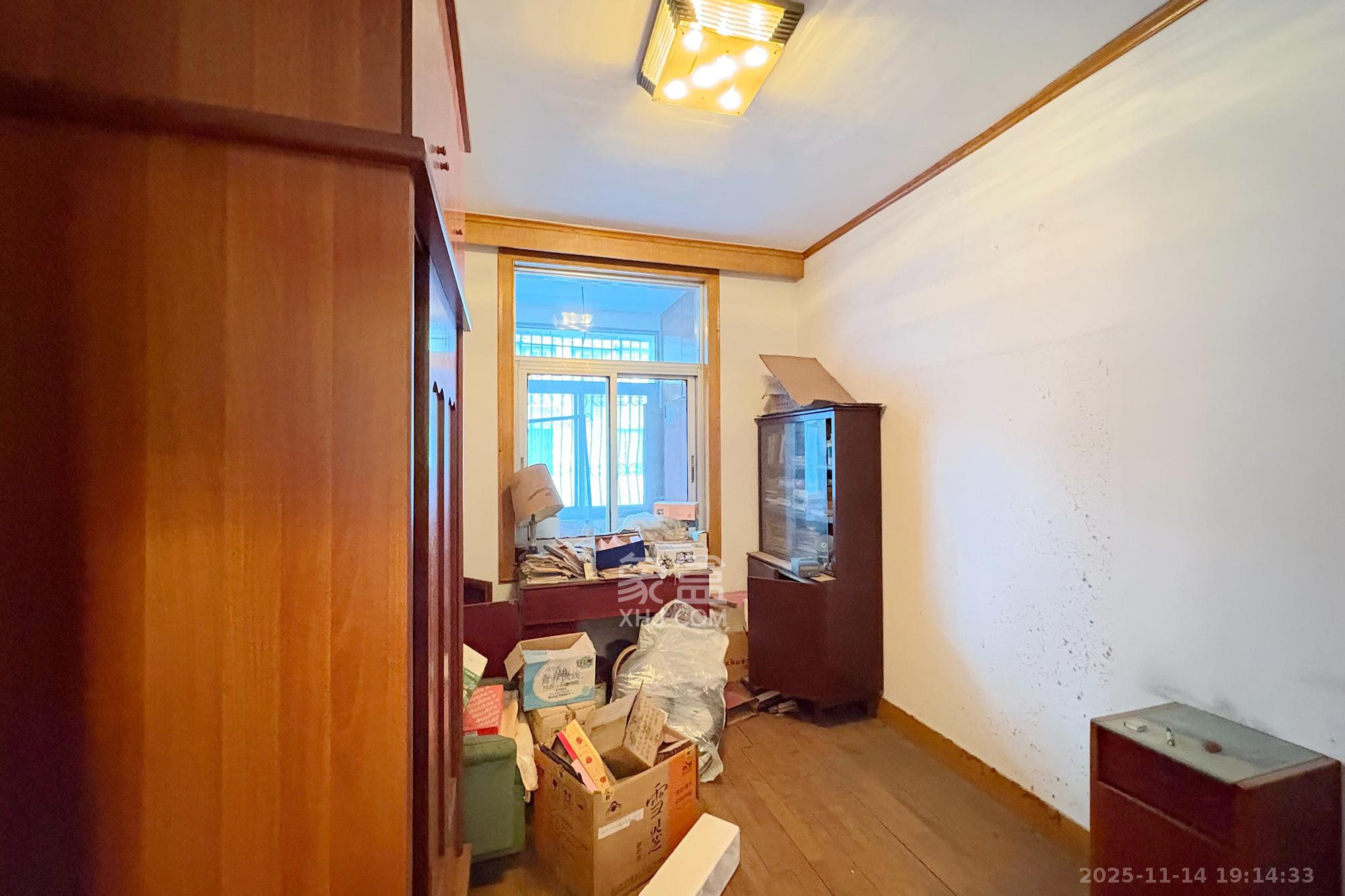 省建苑小区 3室2厅1卫 66.0万 省建苑小区 3室2厅1卫 66.0万卧室