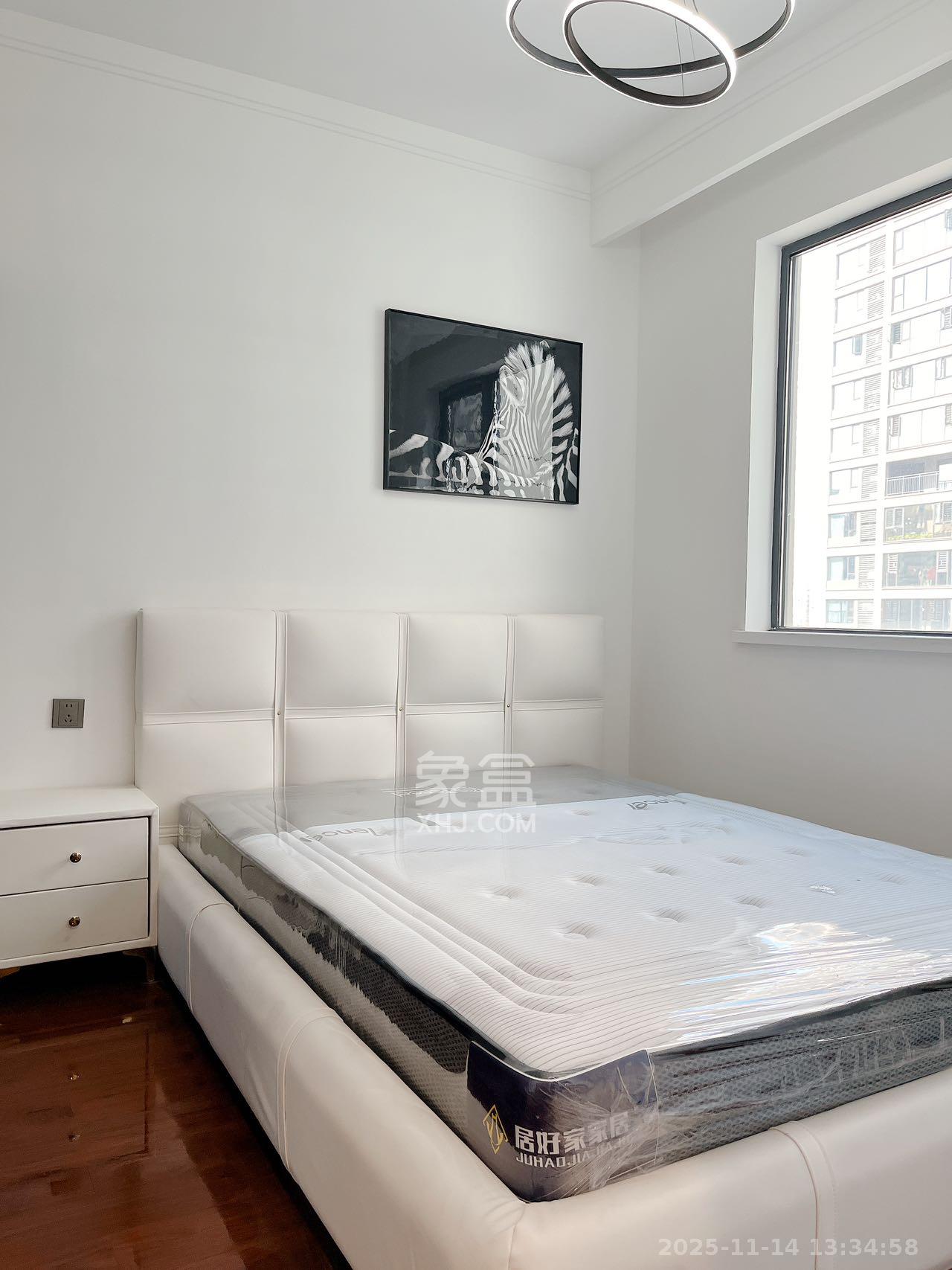 旭辉雨花郡  4室2厅2卫    5300.0元/月室内图