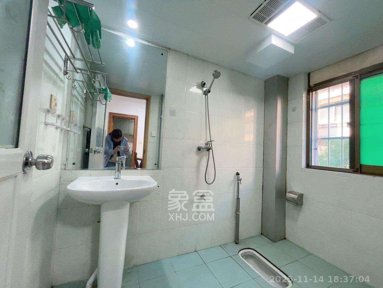 陈家湖小区  2室1厅1卫    2000.0元/月室内图