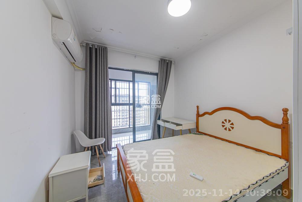 中建芙蓉嘉苑  3室2厅2卫    2800.0元/月室内图